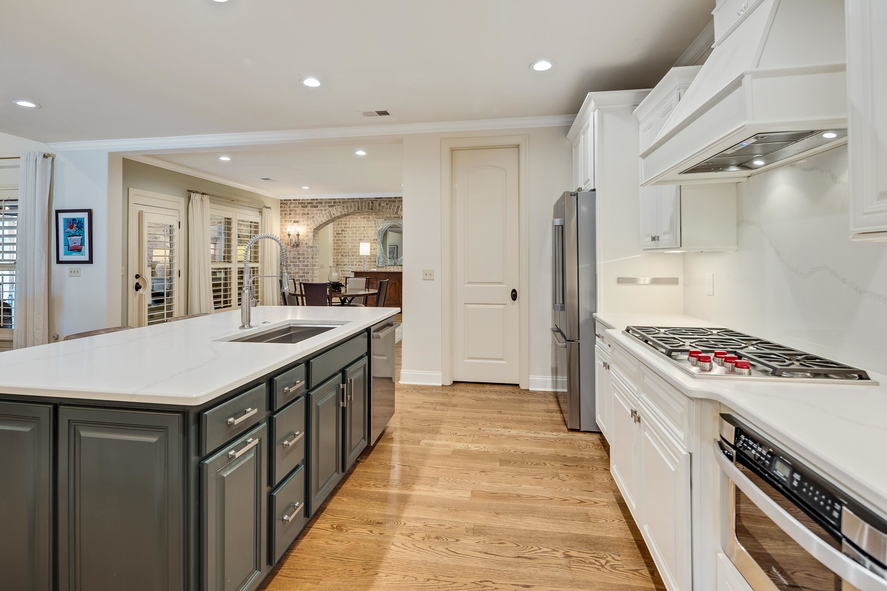 1881 ENCLAVE GREEN LN W