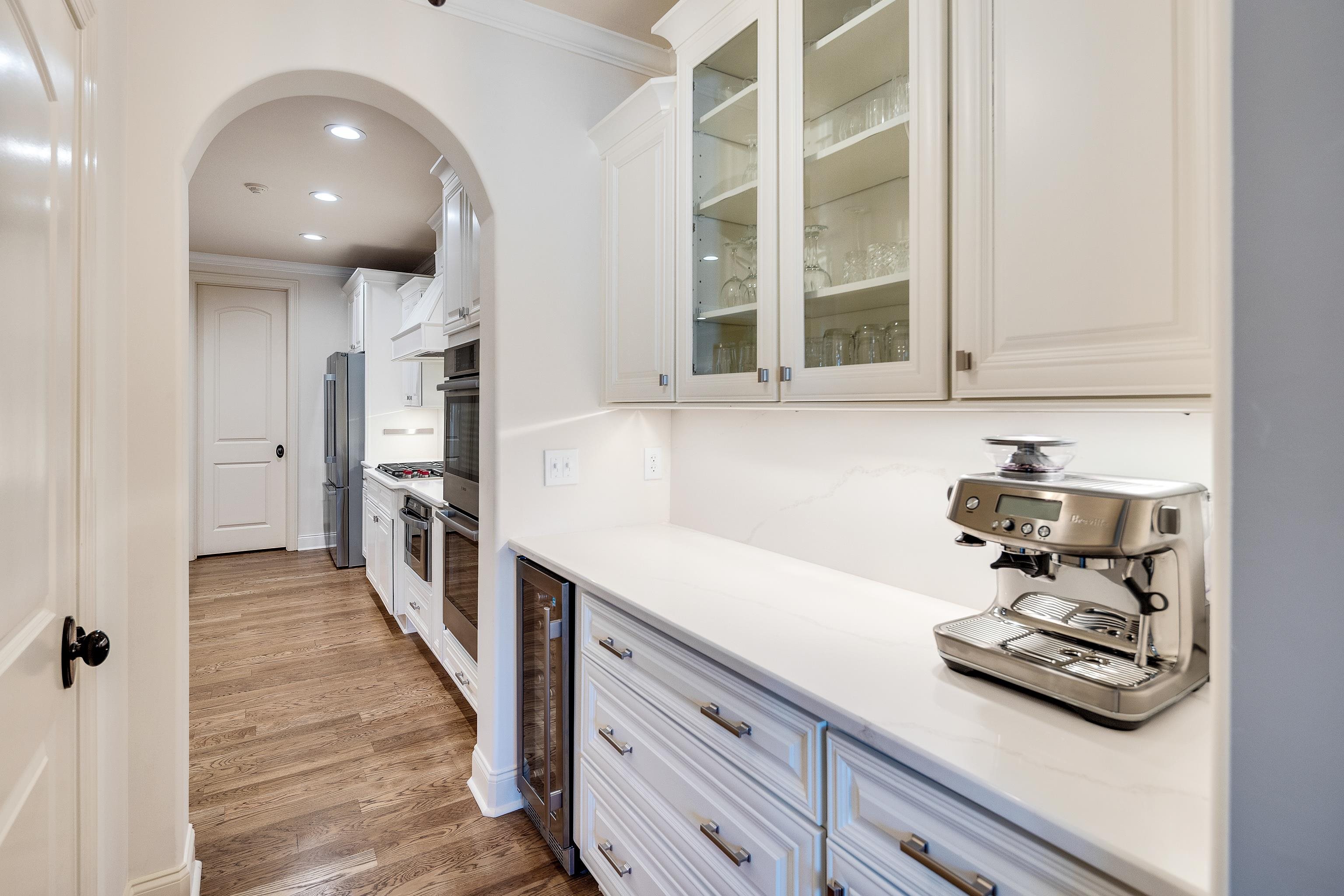 1881 ENCLAVE GREEN LN W