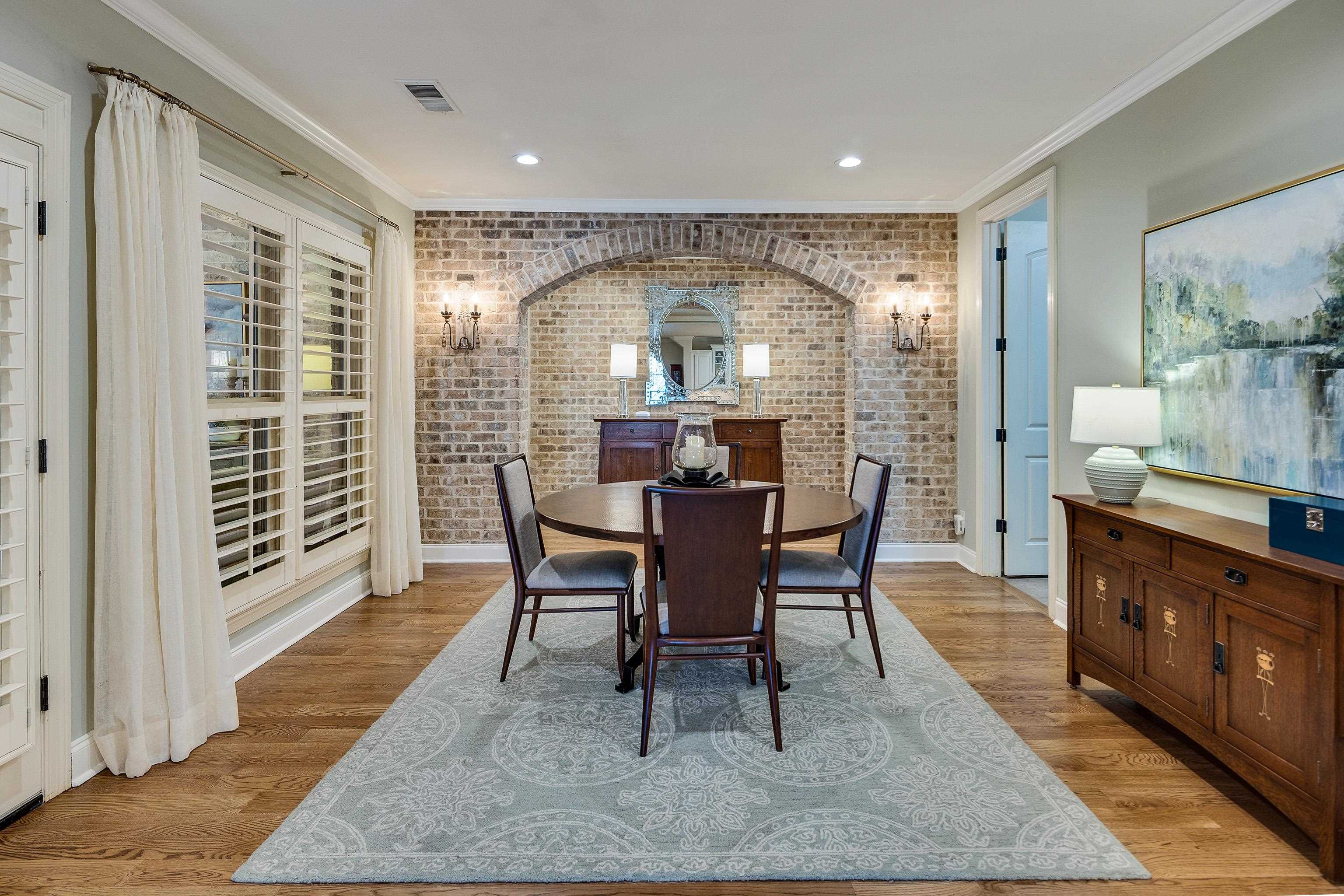 1881 ENCLAVE GREEN LN W