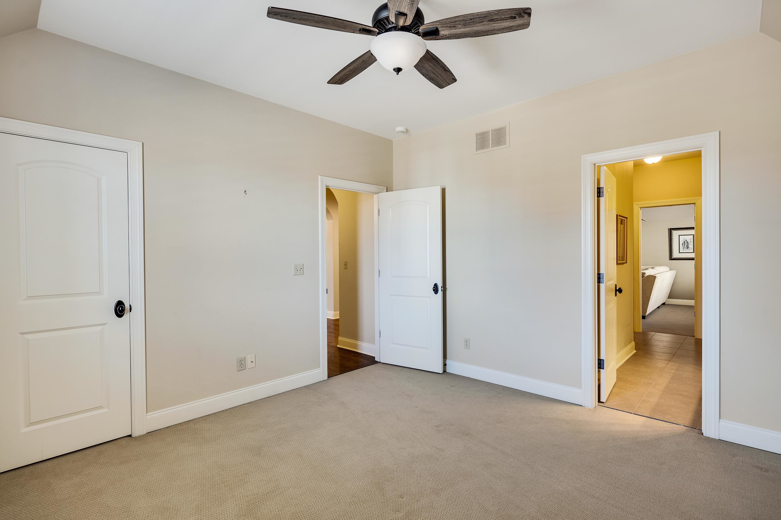 1881 ENCLAVE GREEN LN W