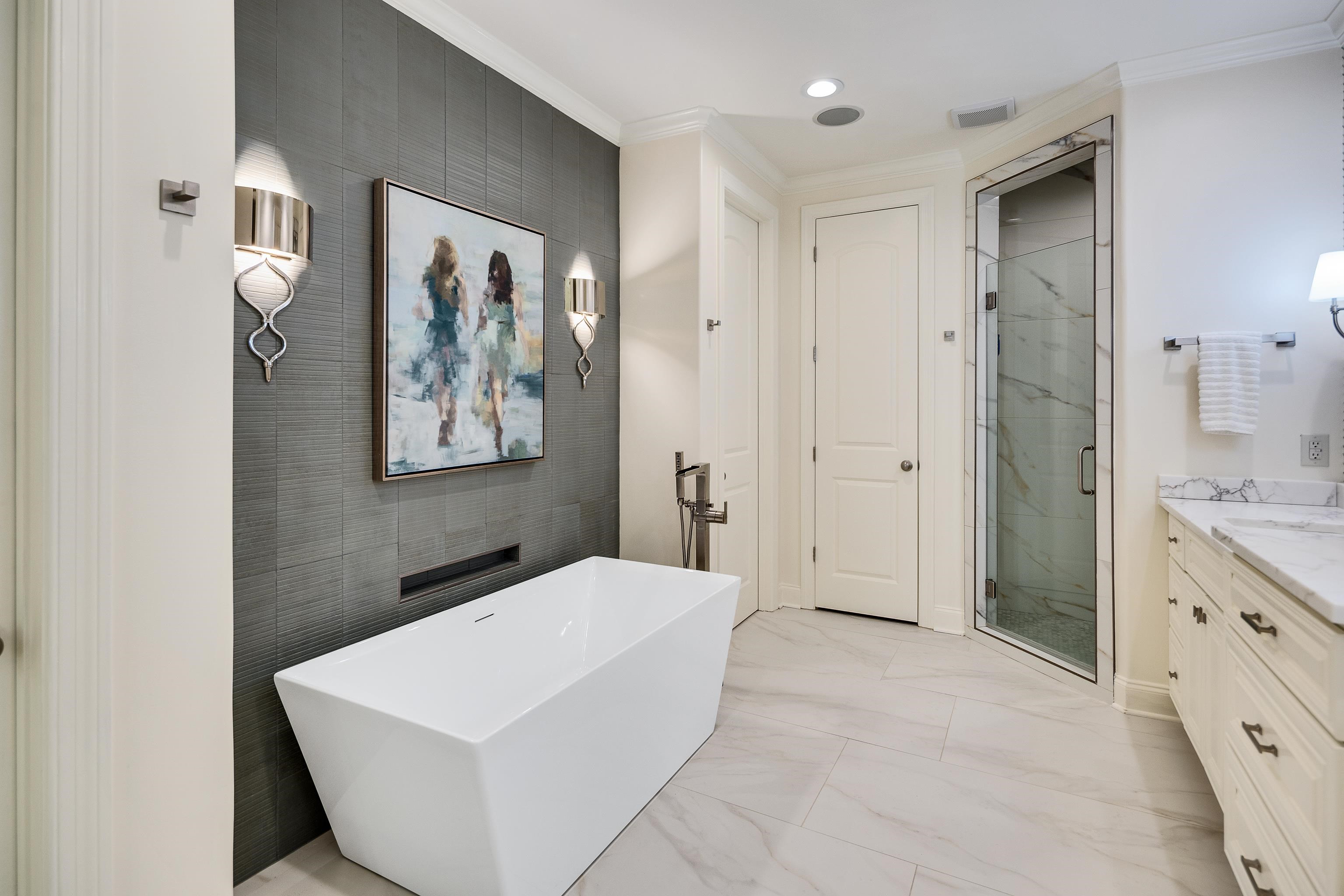 1881 ENCLAVE GREEN LN W