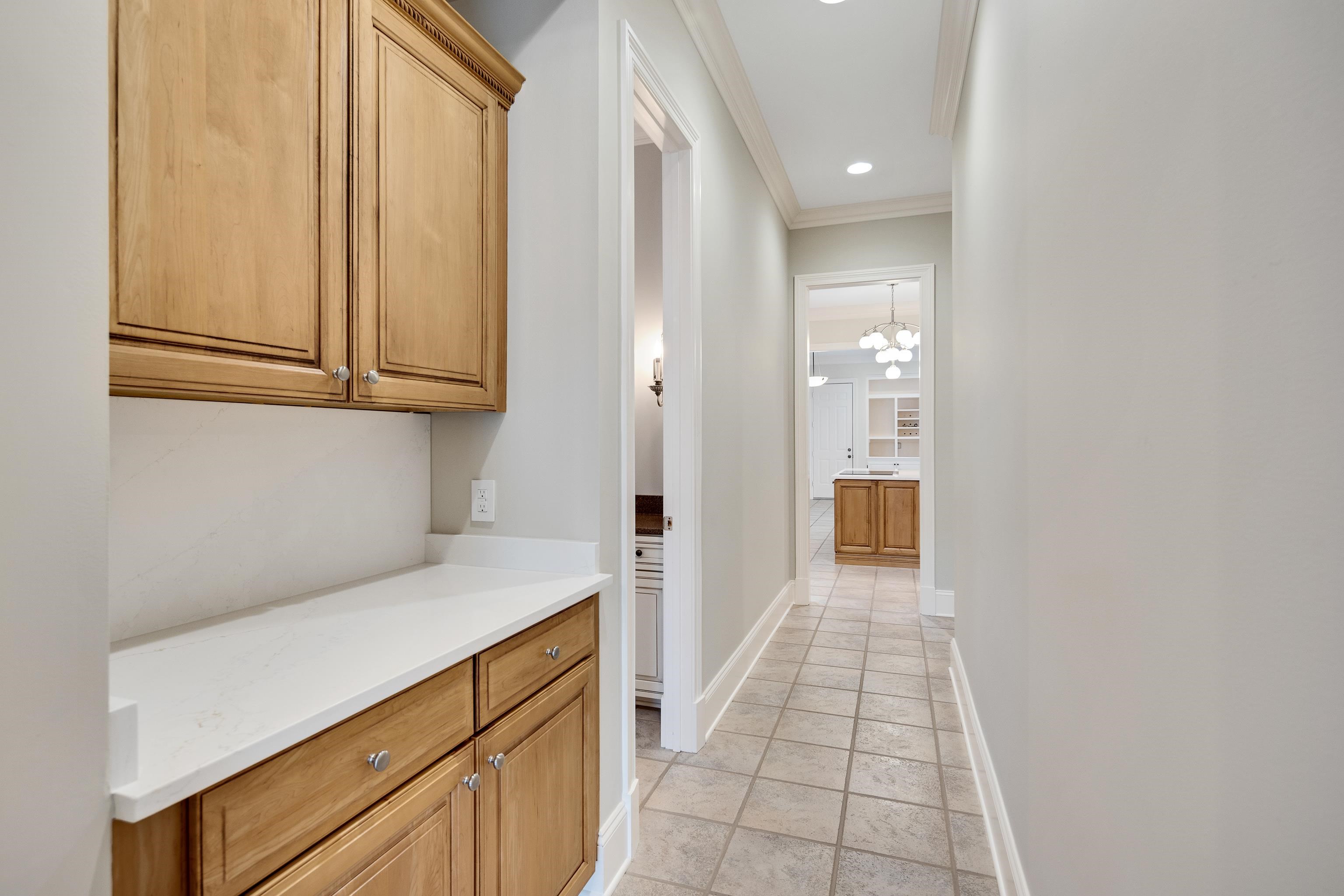 3123 OAKLEIGH MANOR CV