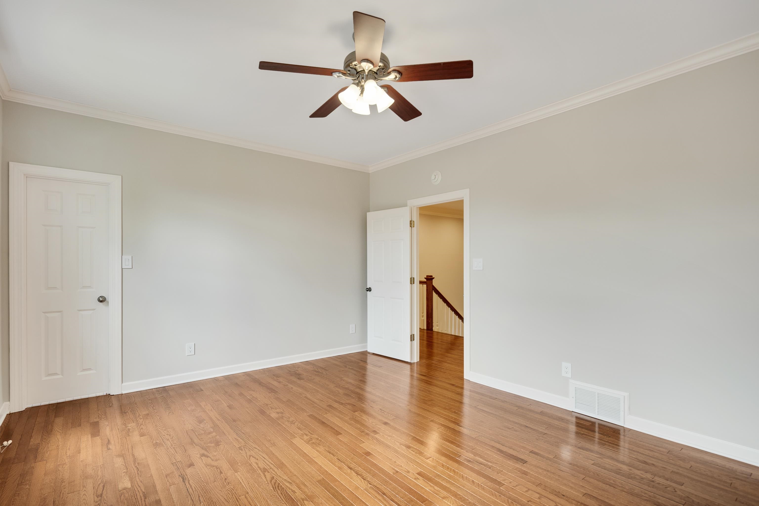 3123 OAKLEIGH MANOR CV