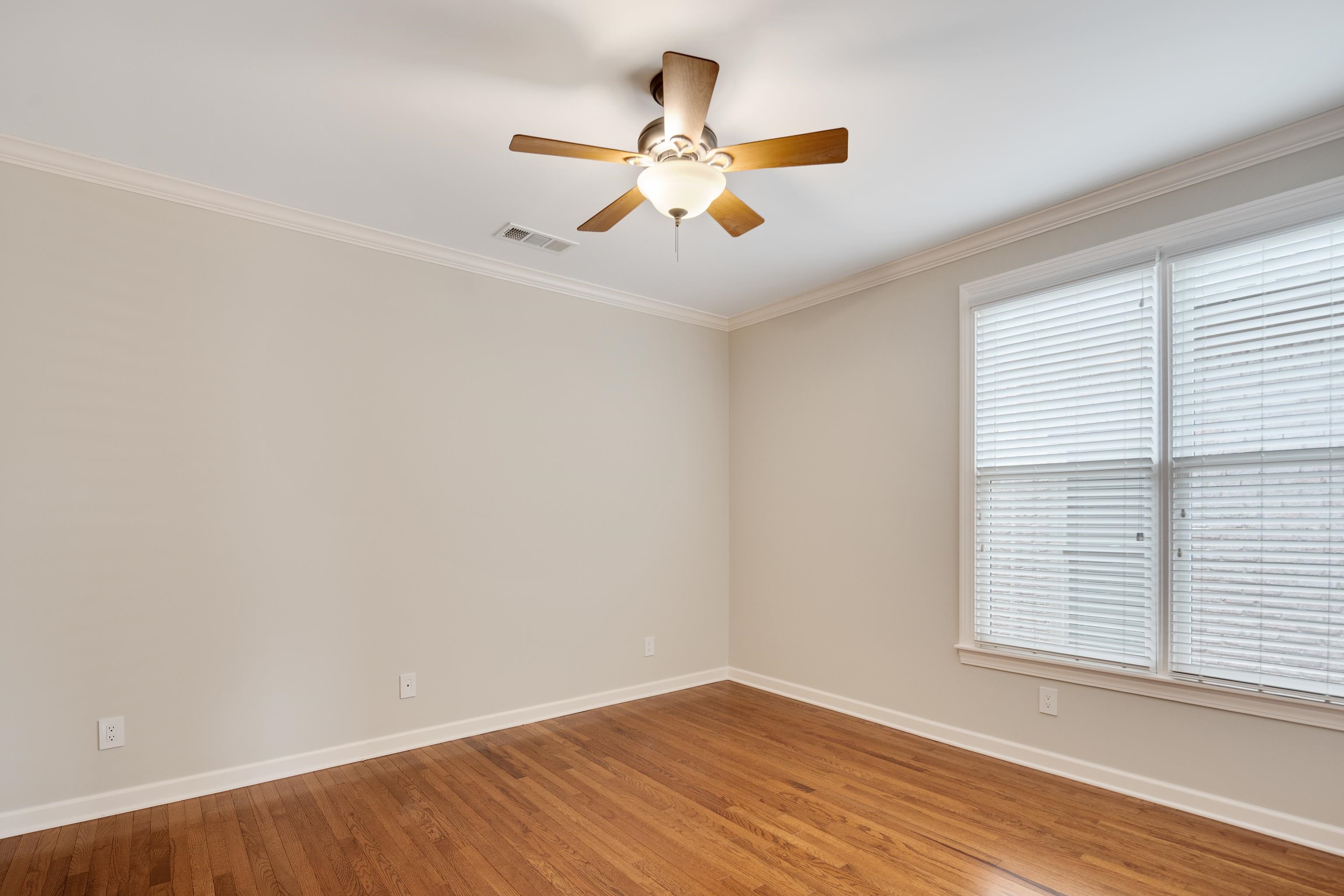 3123 OAKLEIGH MANOR CV