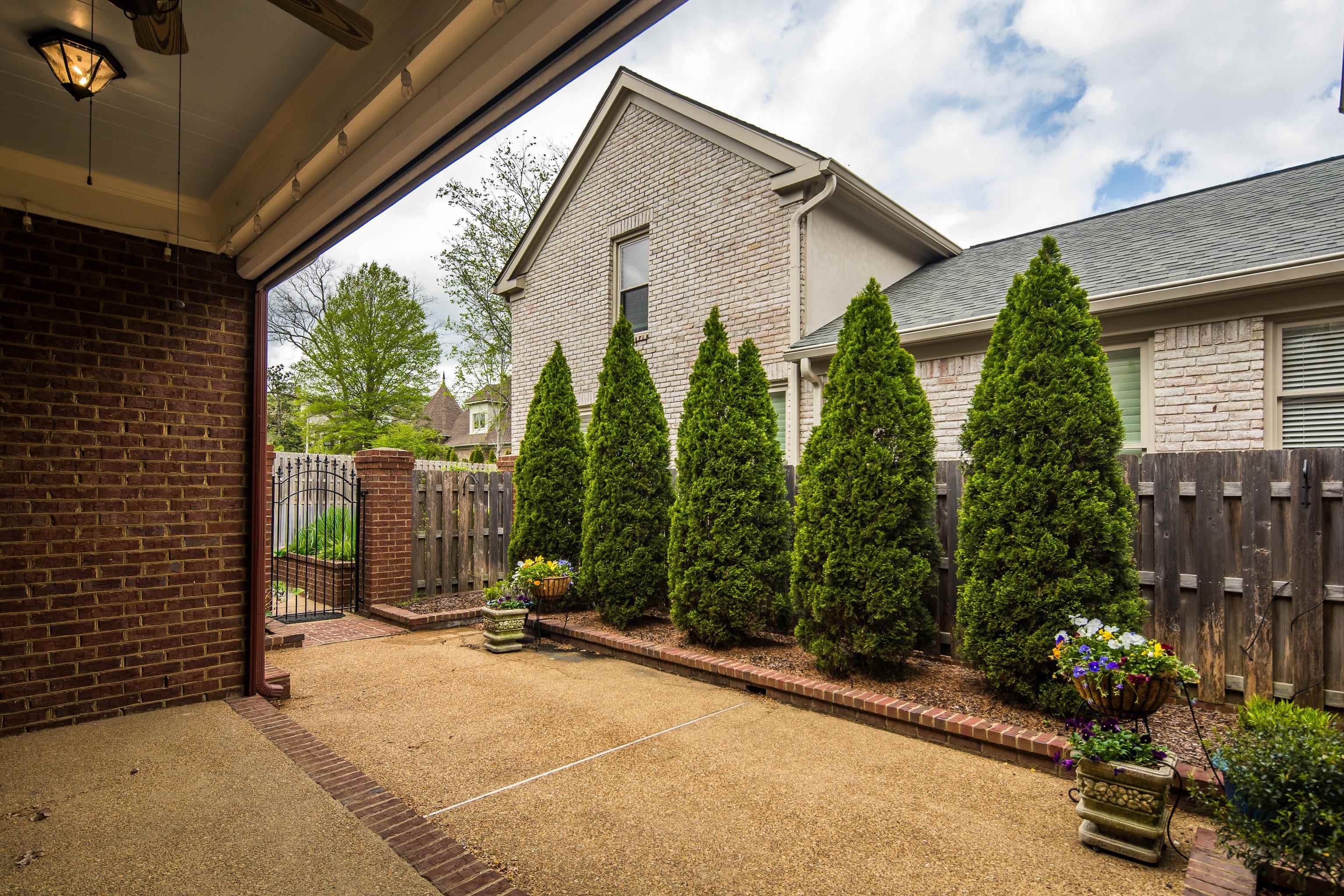 3123 OAKLEIGH MANOR CV