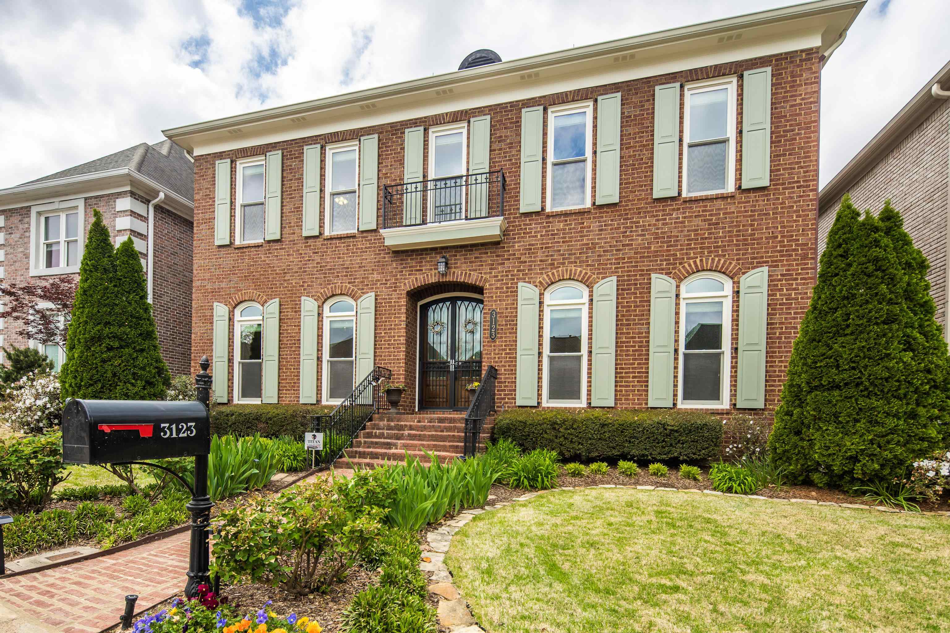 3123 OAKLEIGH MANOR CV