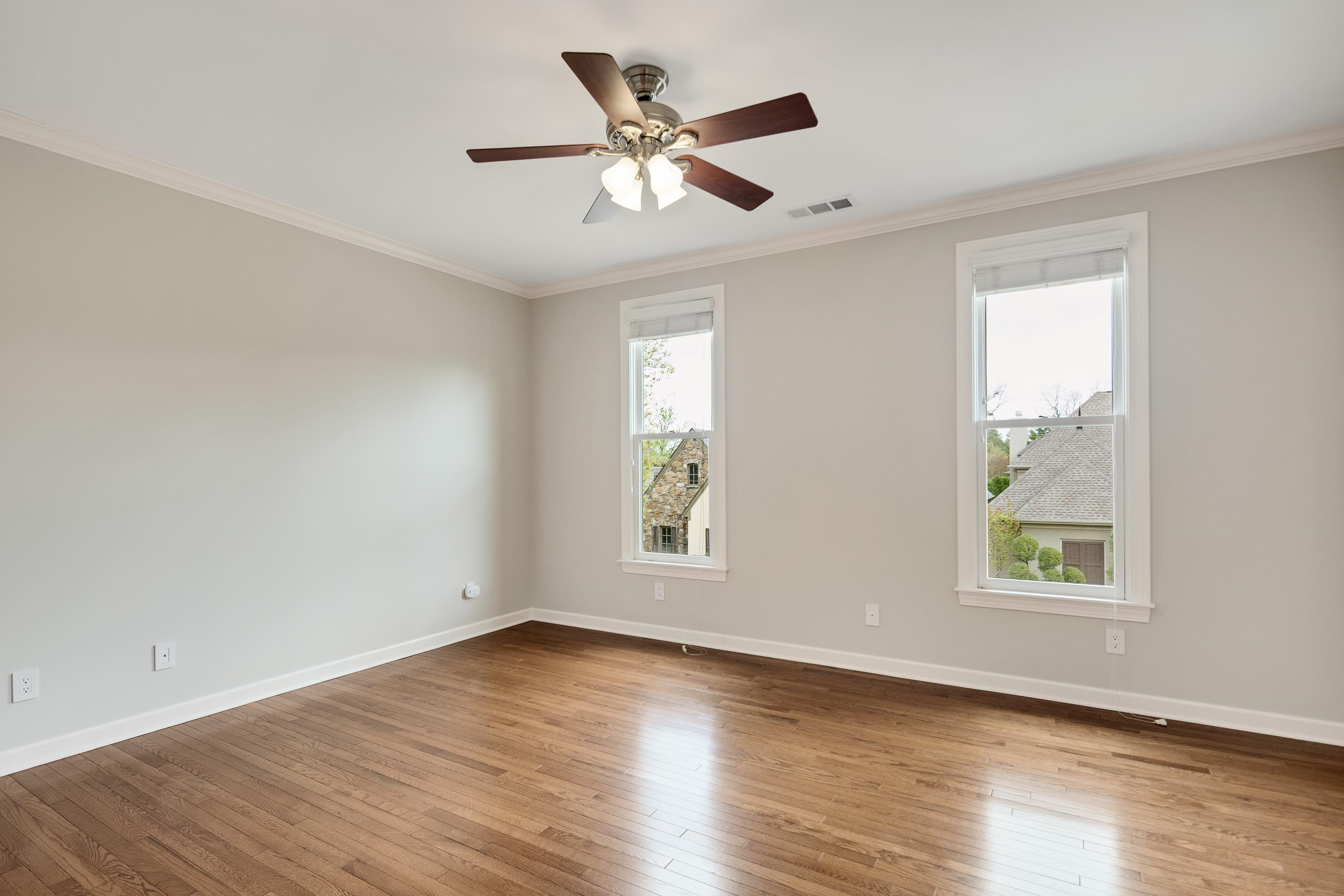 3123 OAKLEIGH MANOR CV