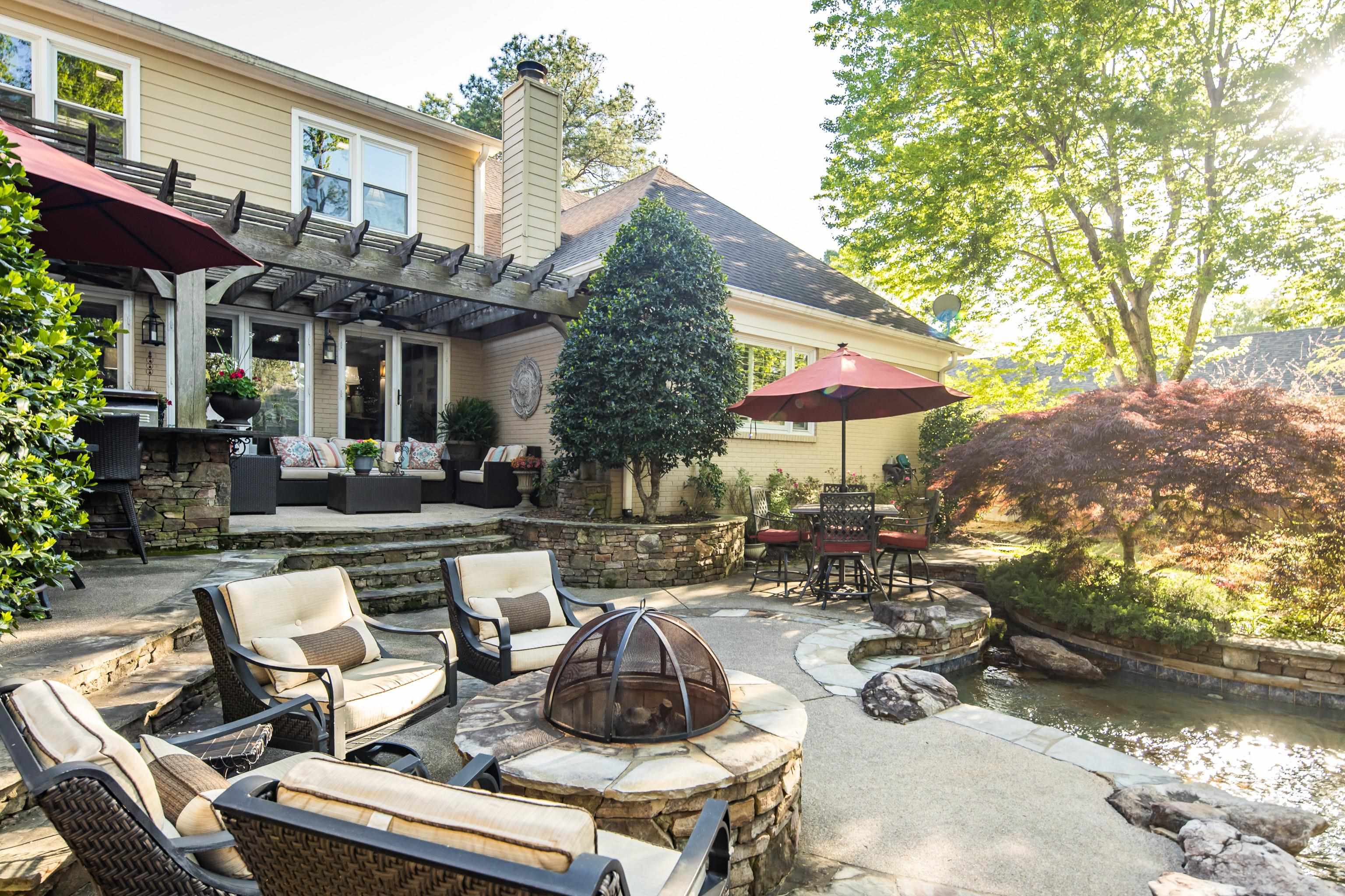 6326 E SHADY GROVE RD