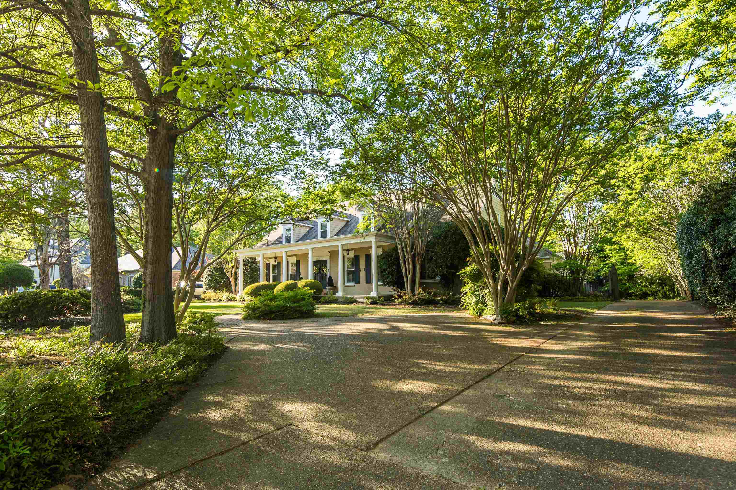 6326 E SHADY GROVE RD