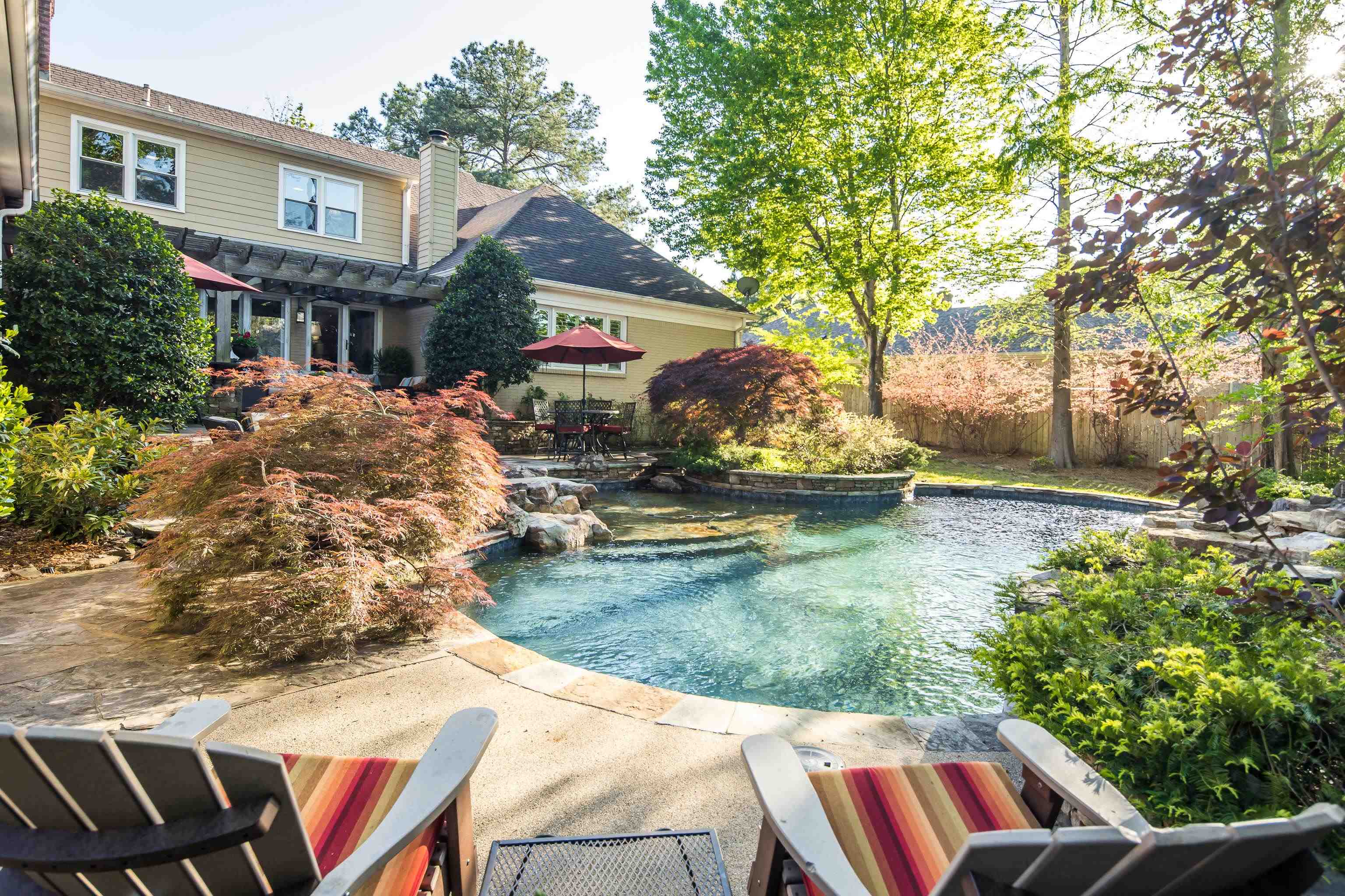 6326 E SHADY GROVE RD