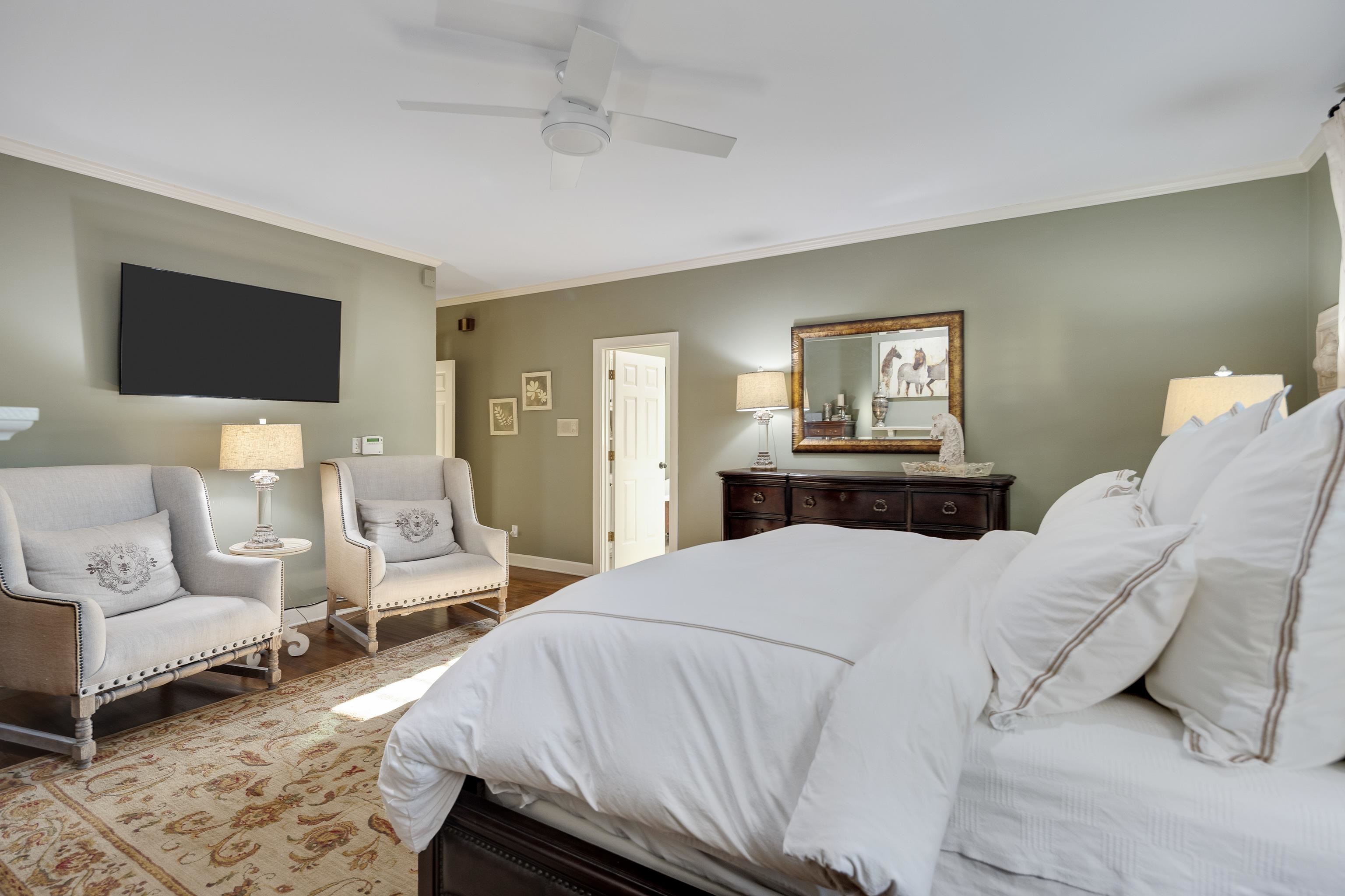 6326 E SHADY GROVE RD