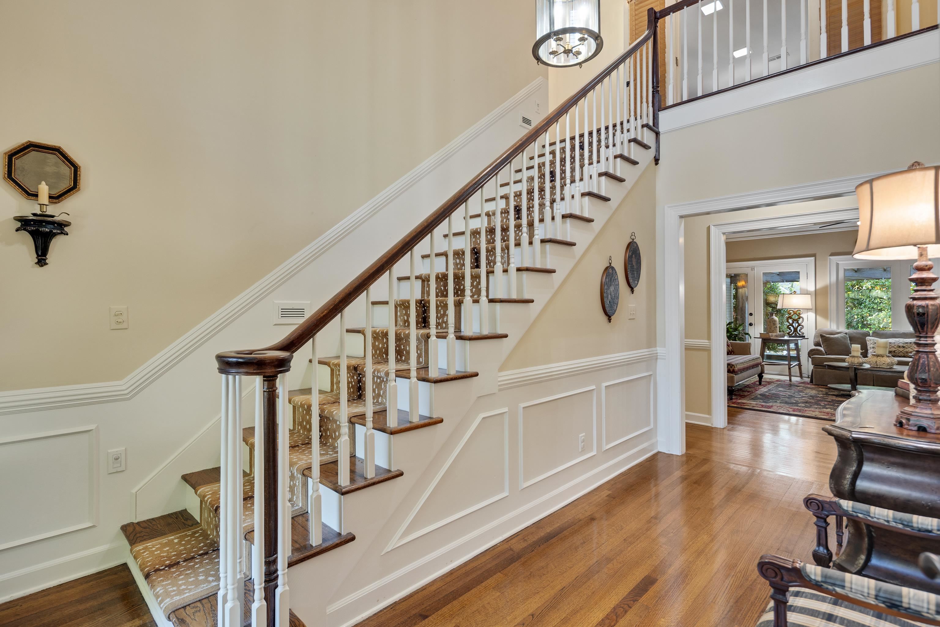 6326 E SHADY GROVE RD