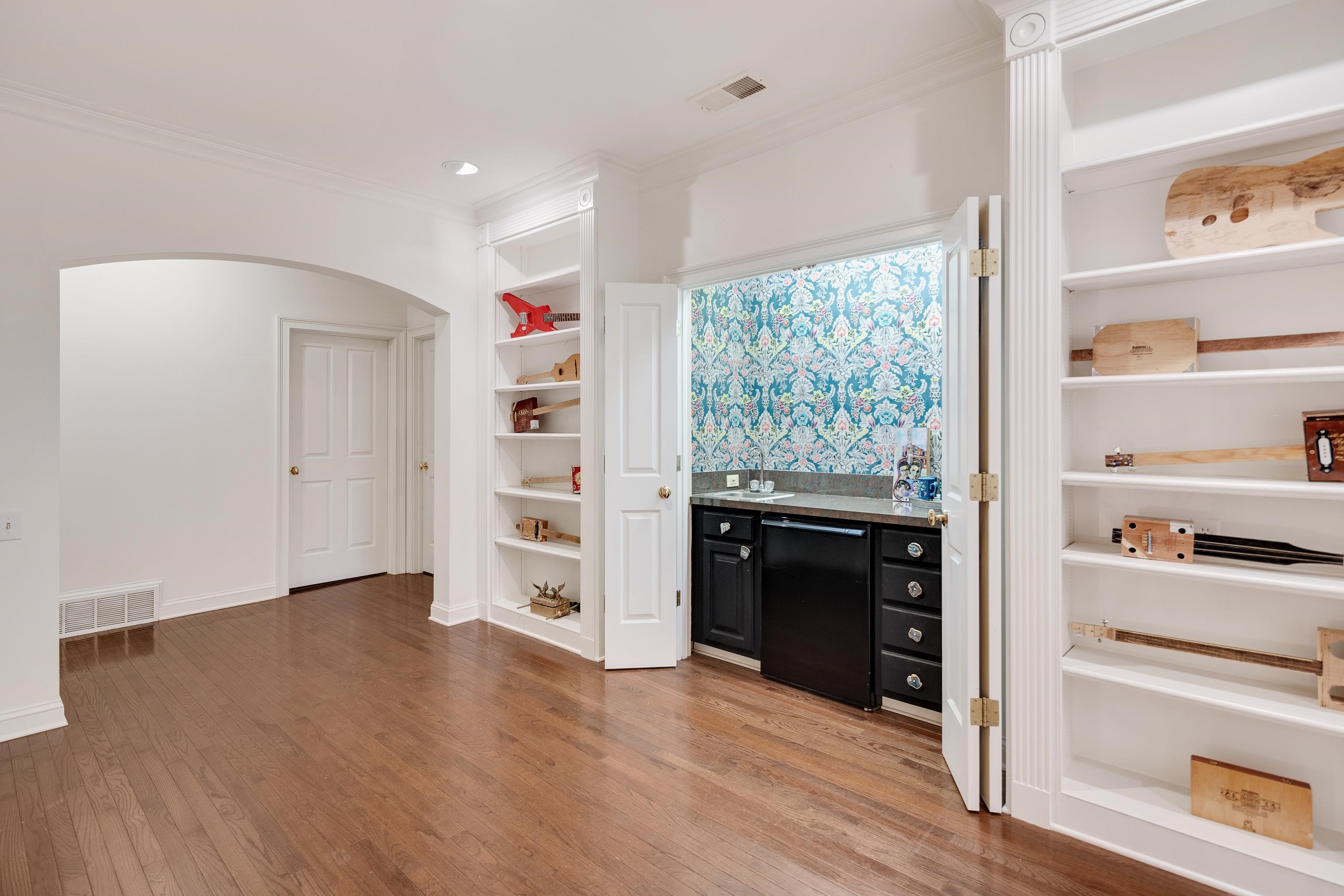 175 WARING RD