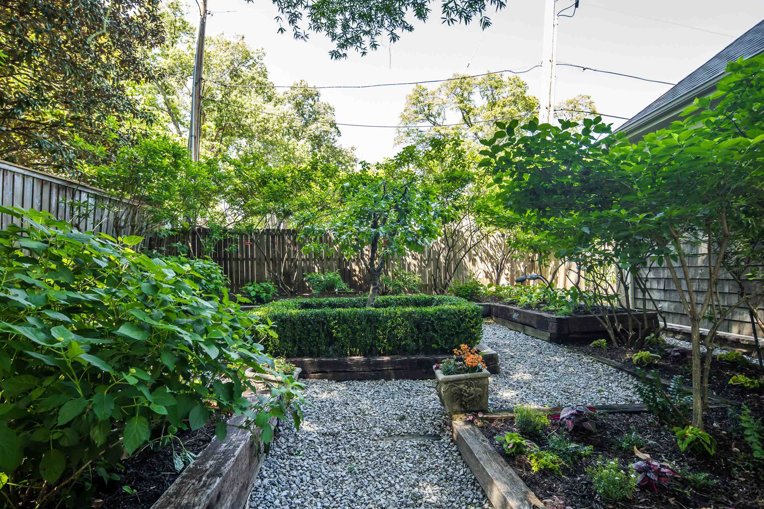 175 WARING RD