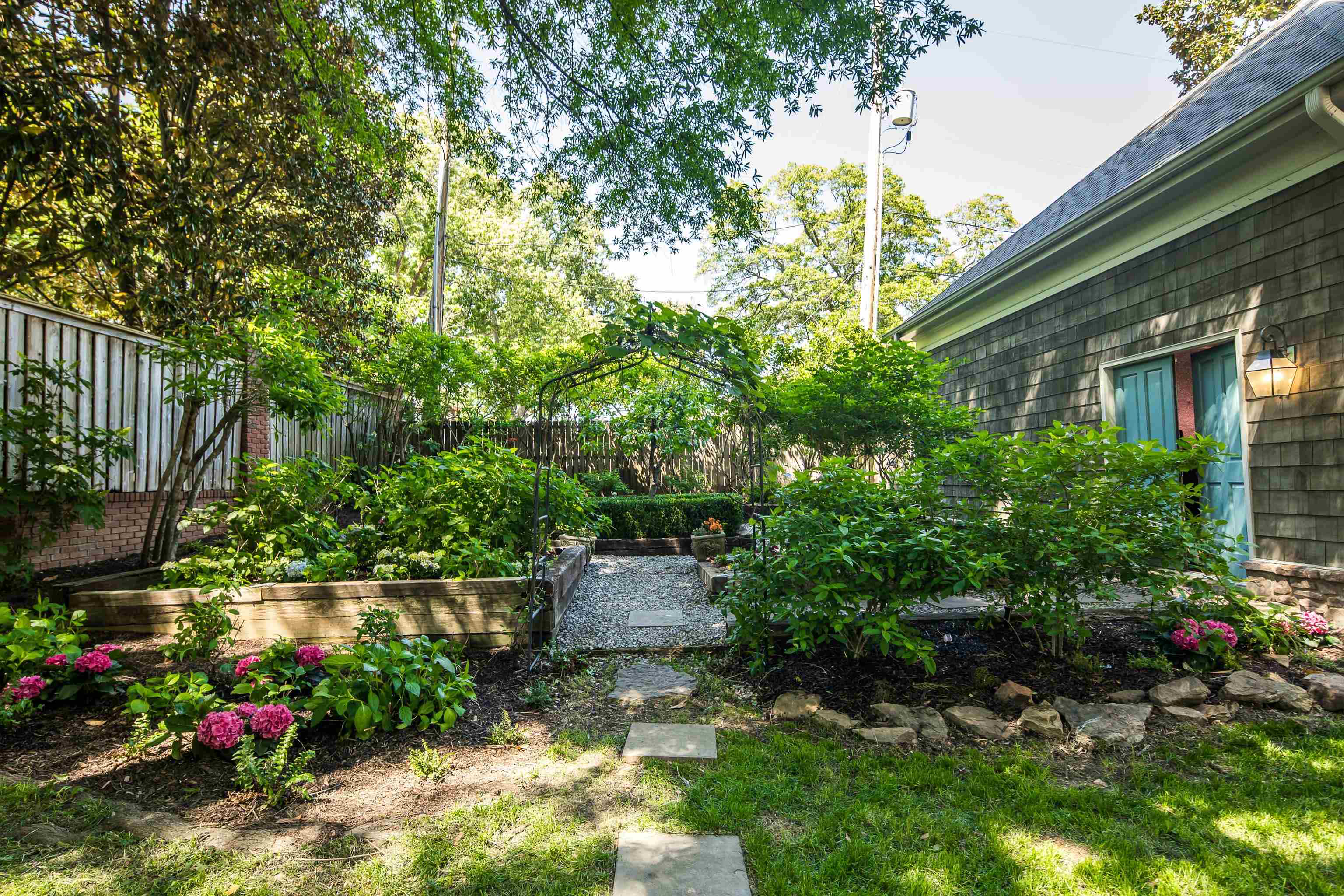 175 WARING RD