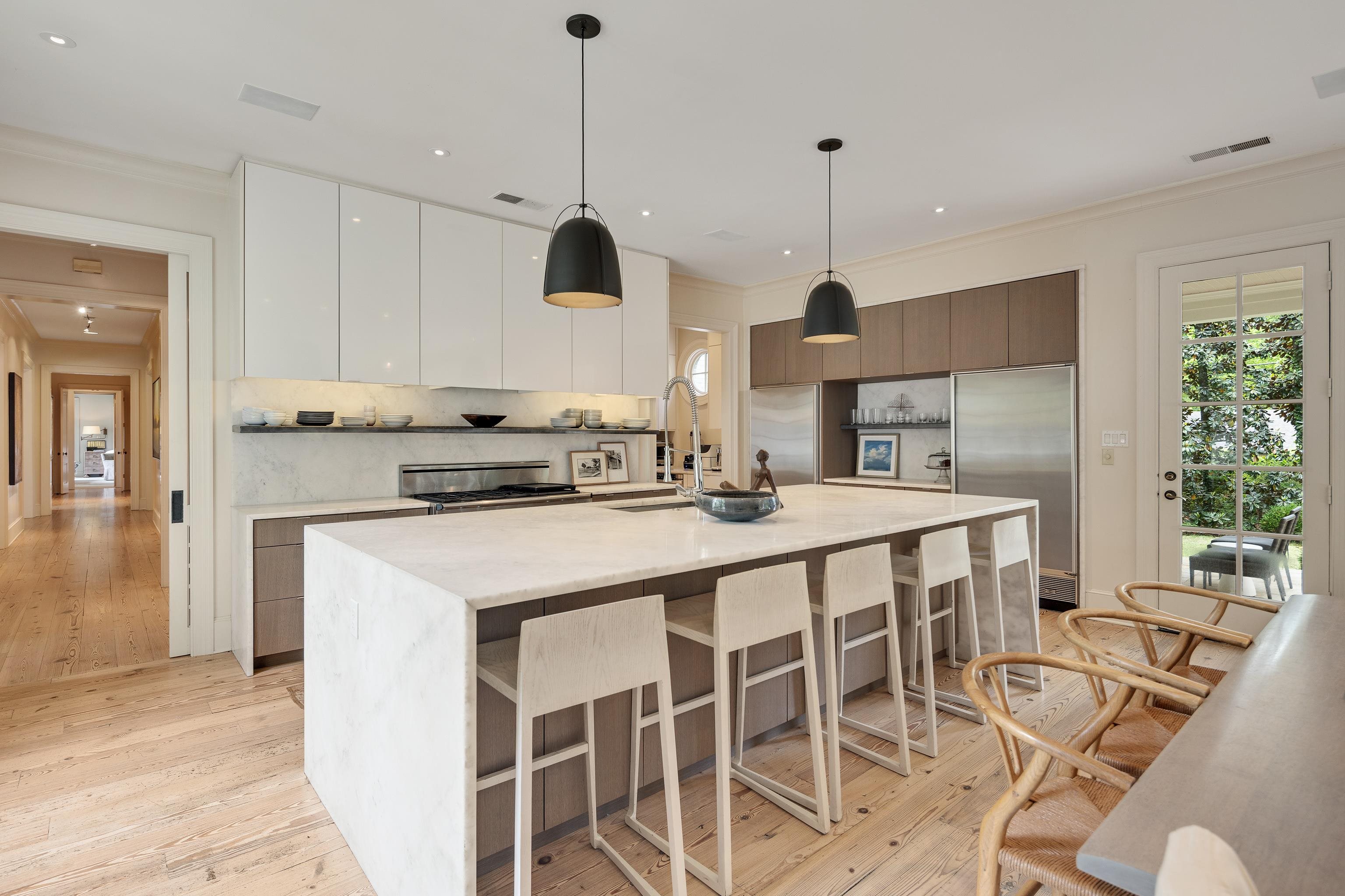 4068 ROBINWOOD CV