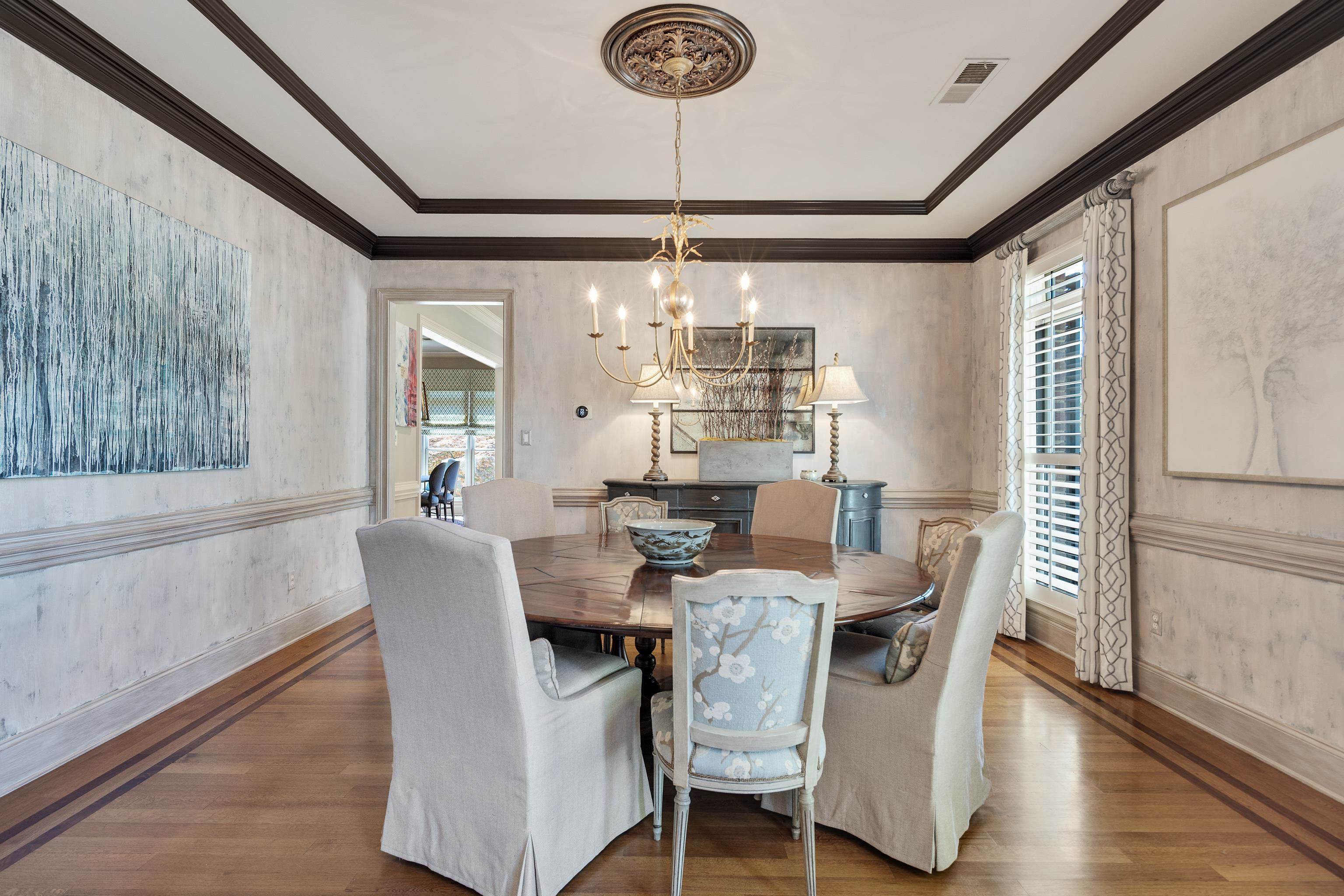 9231 FOREST ESTATES CV