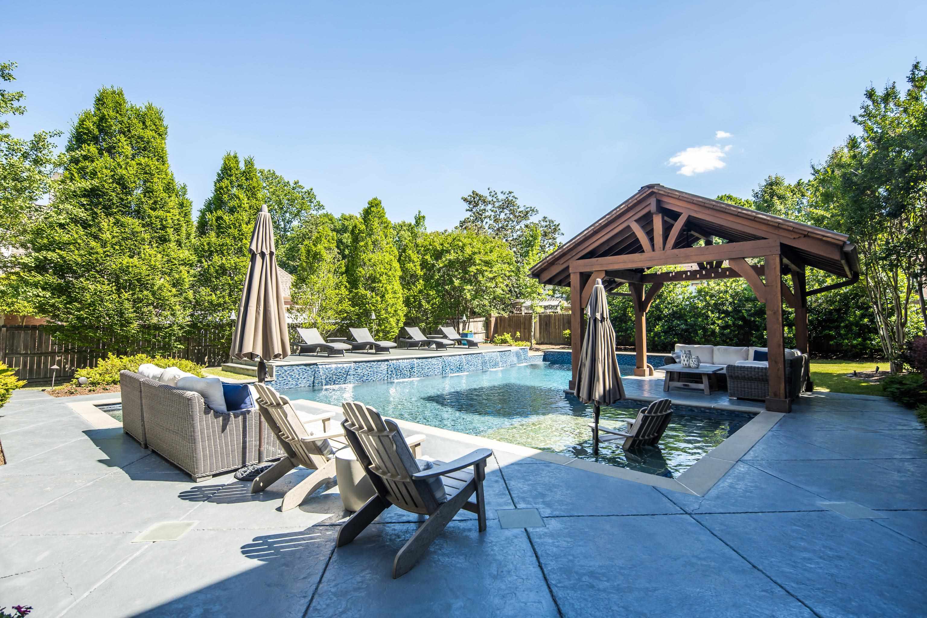 9231 FOREST ESTATES CV