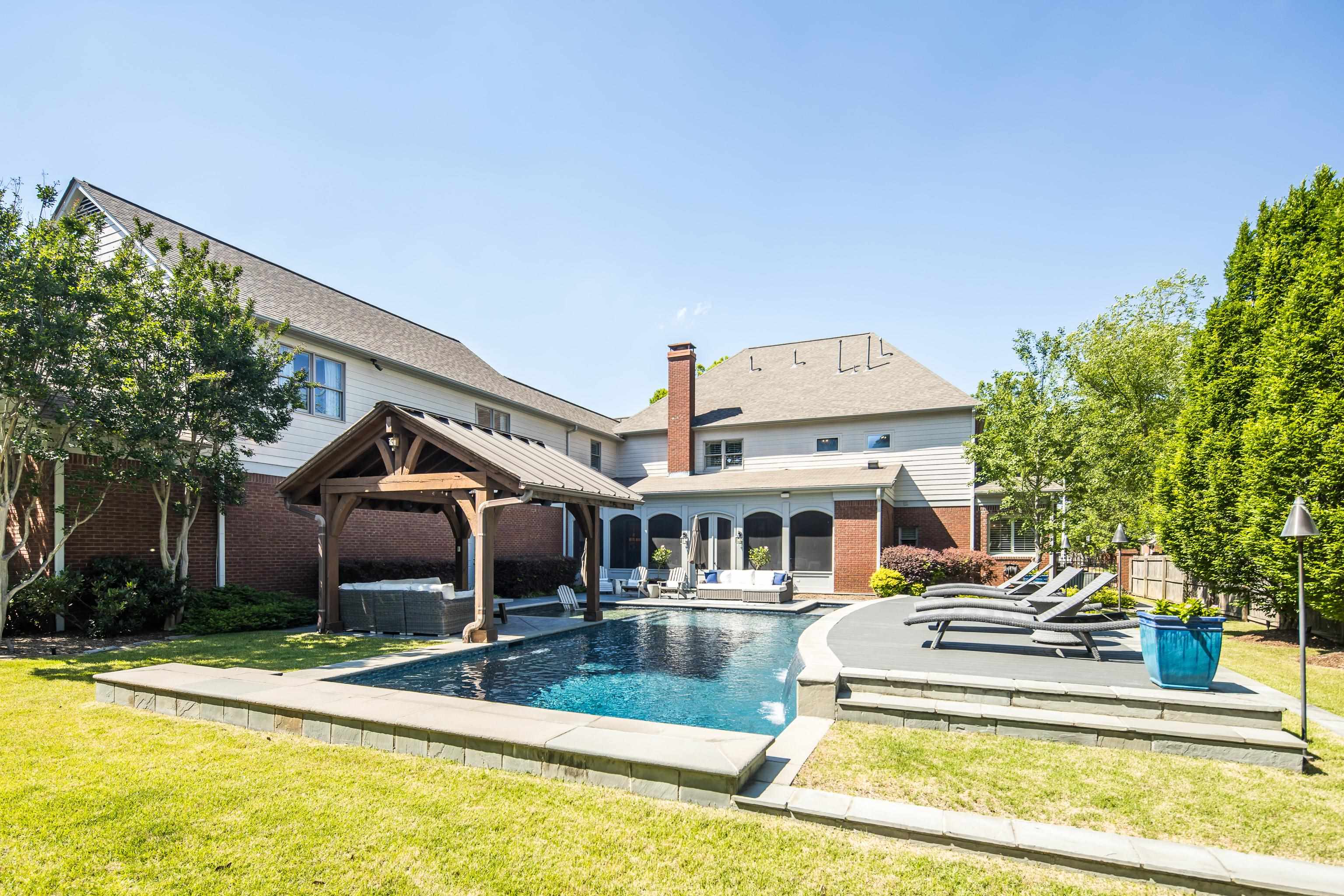 9231 FOREST ESTATES CV