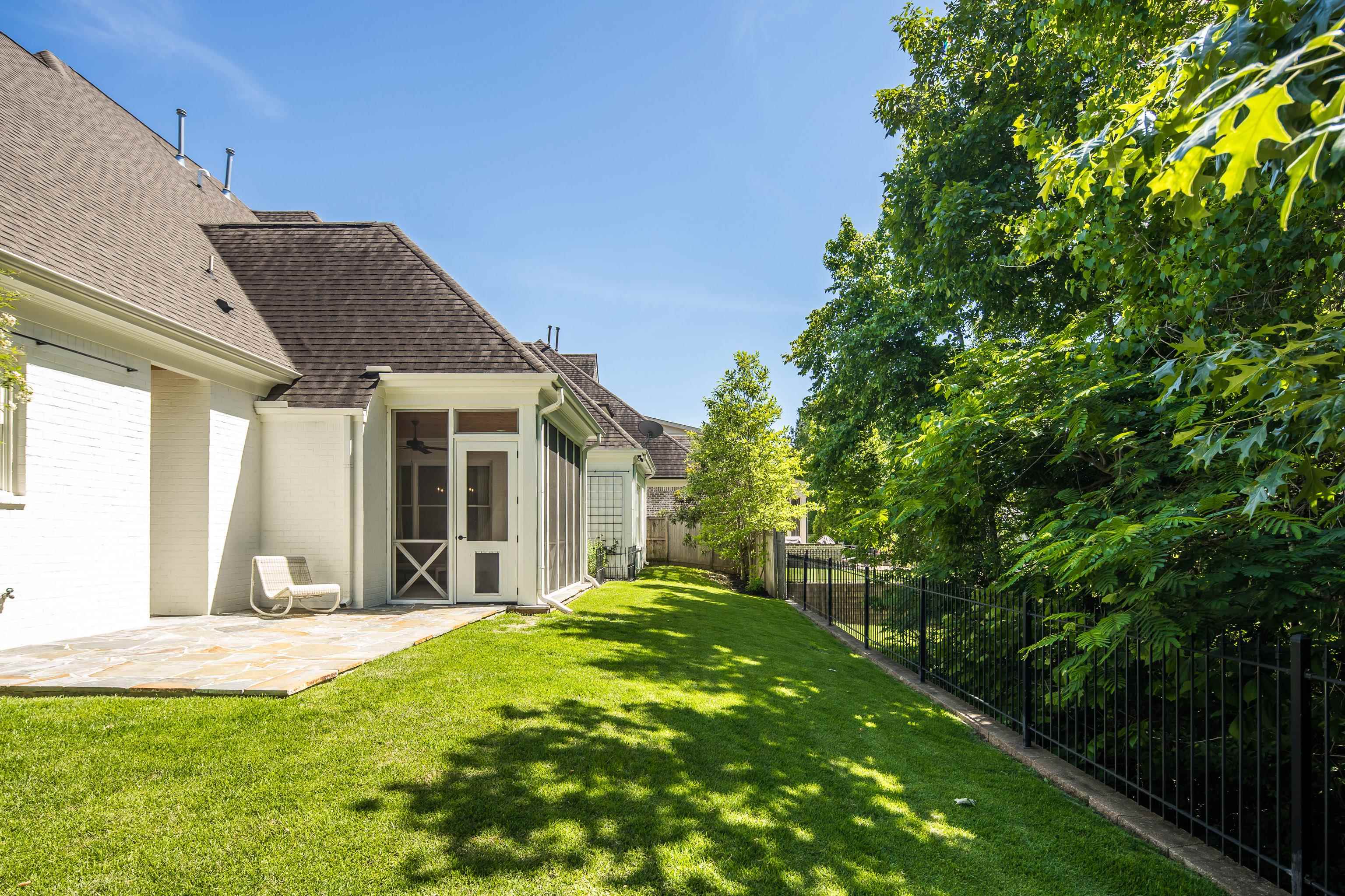 1759 BAYNARD LOOP W