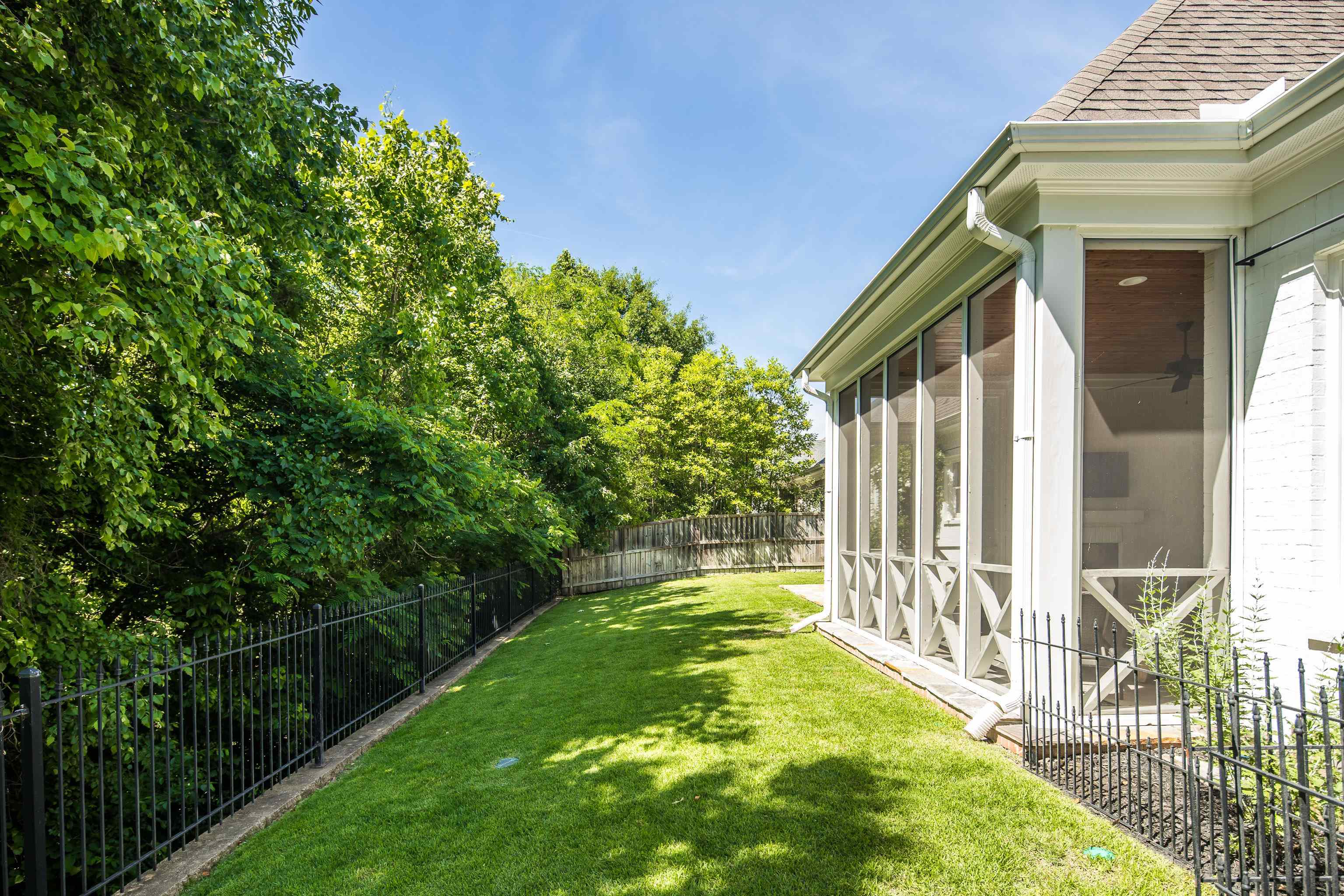 1759 BAYNARD LOOP W