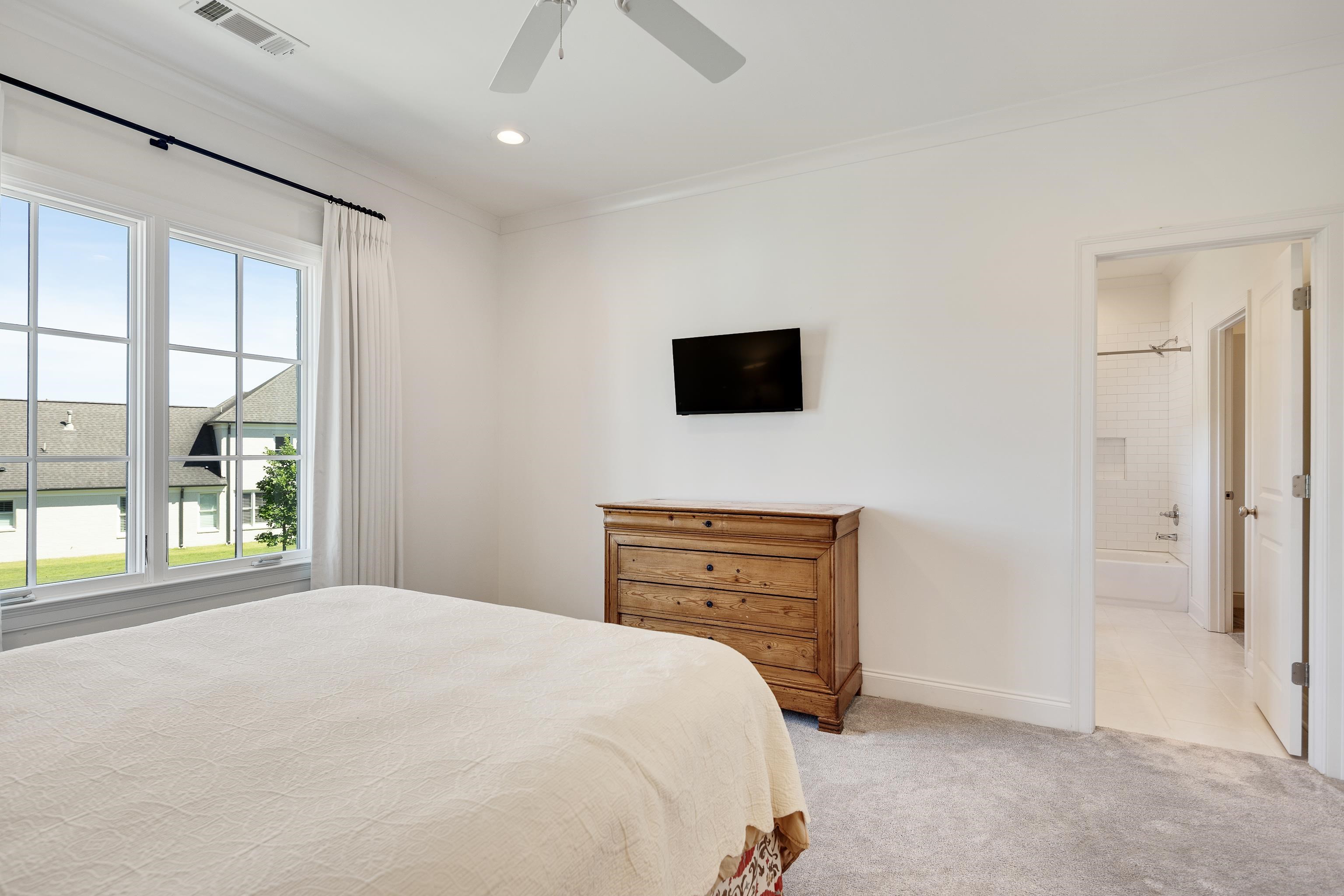 1759 BAYNARD LOOP W
