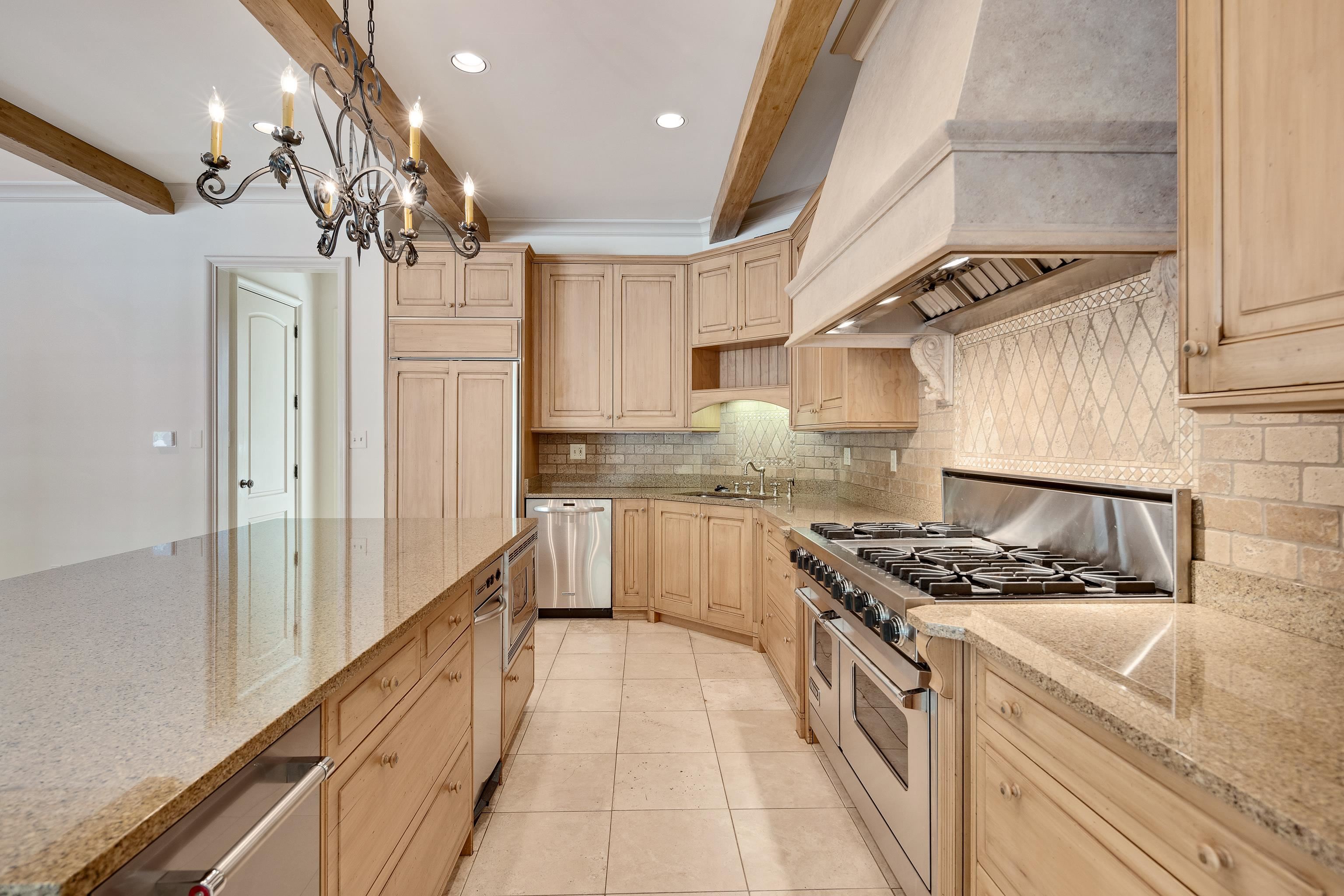 9320 GWYNN HOLLOW CV