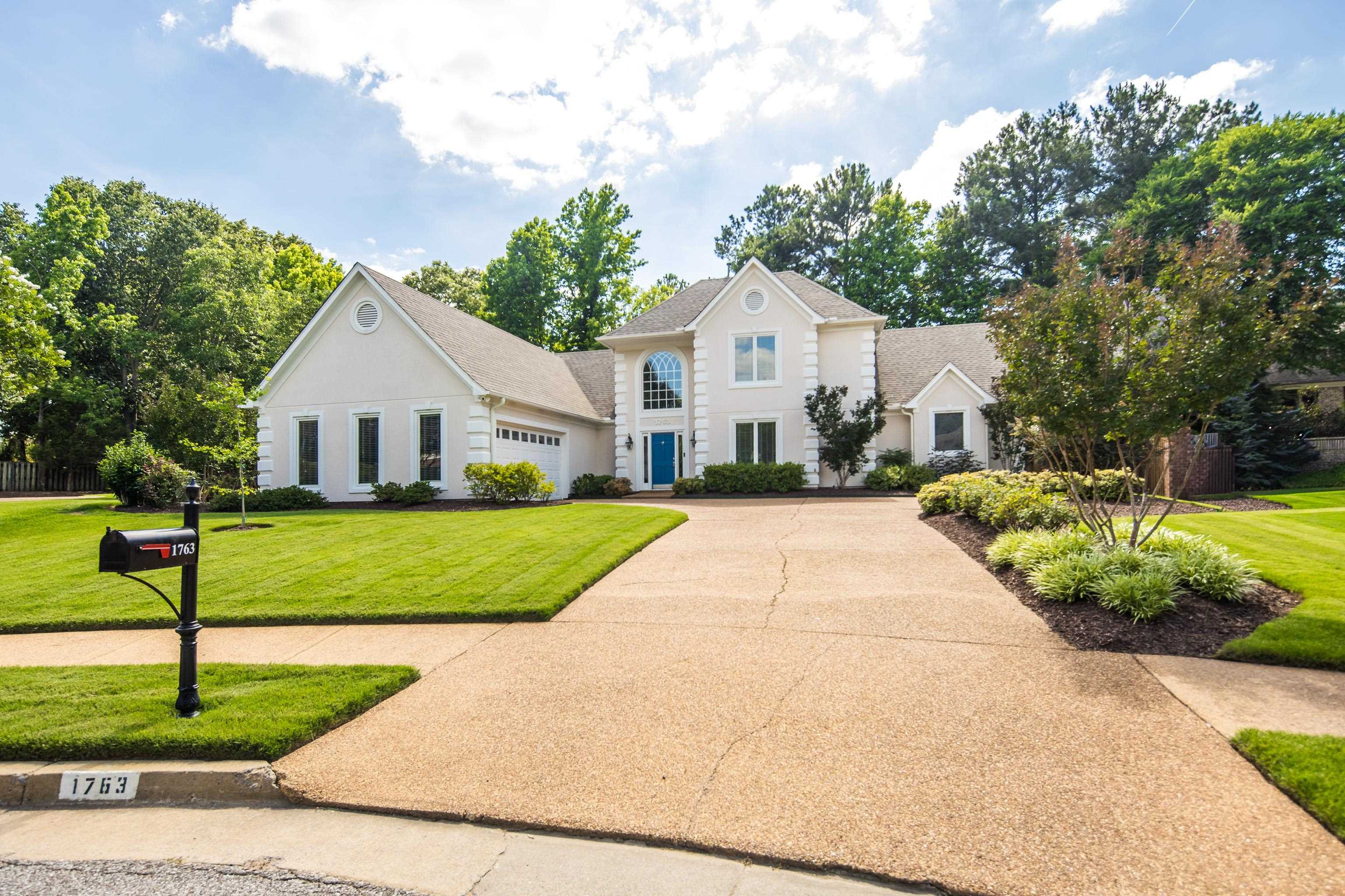 1763 PERCY PL
