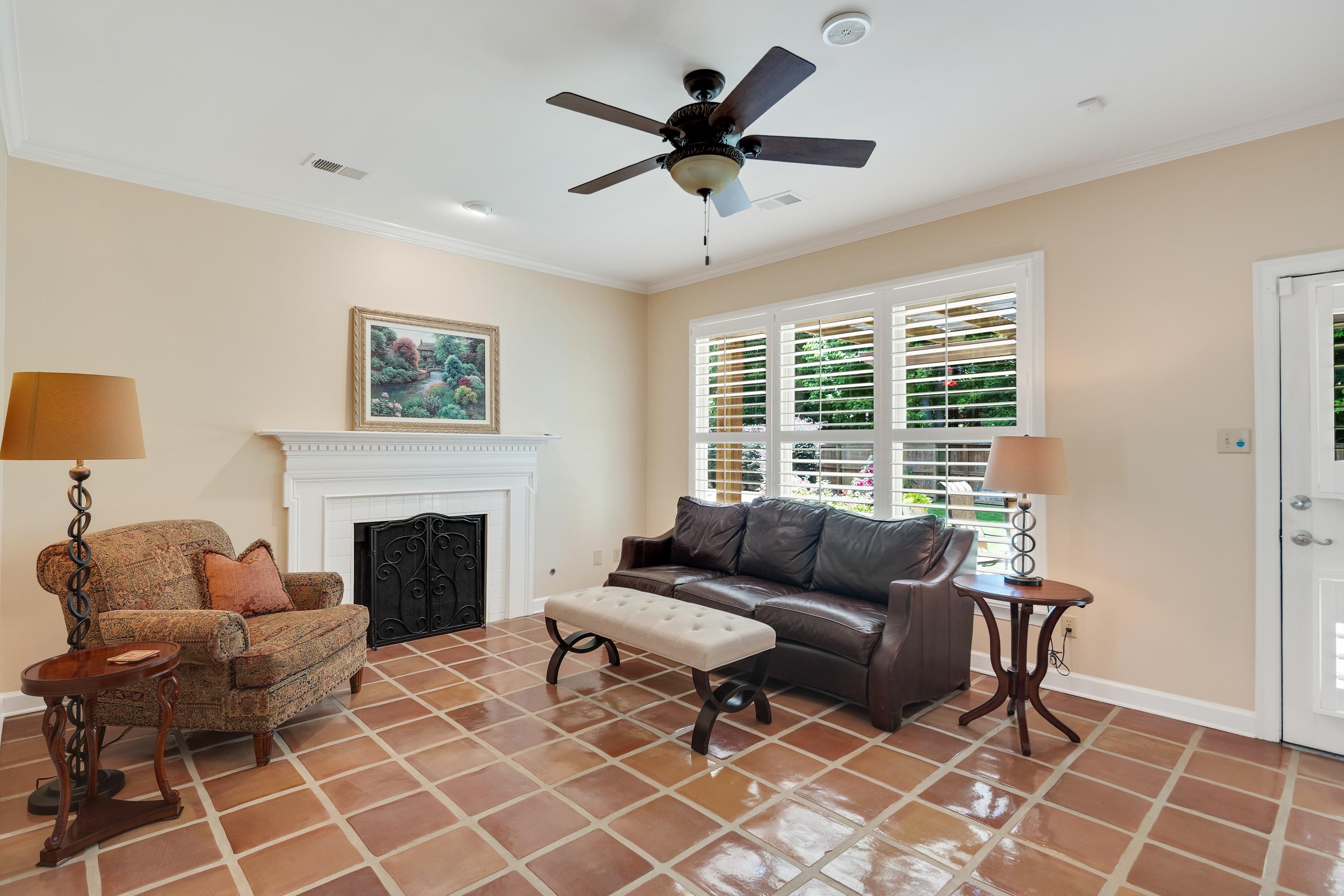 1763 PERCY PL
