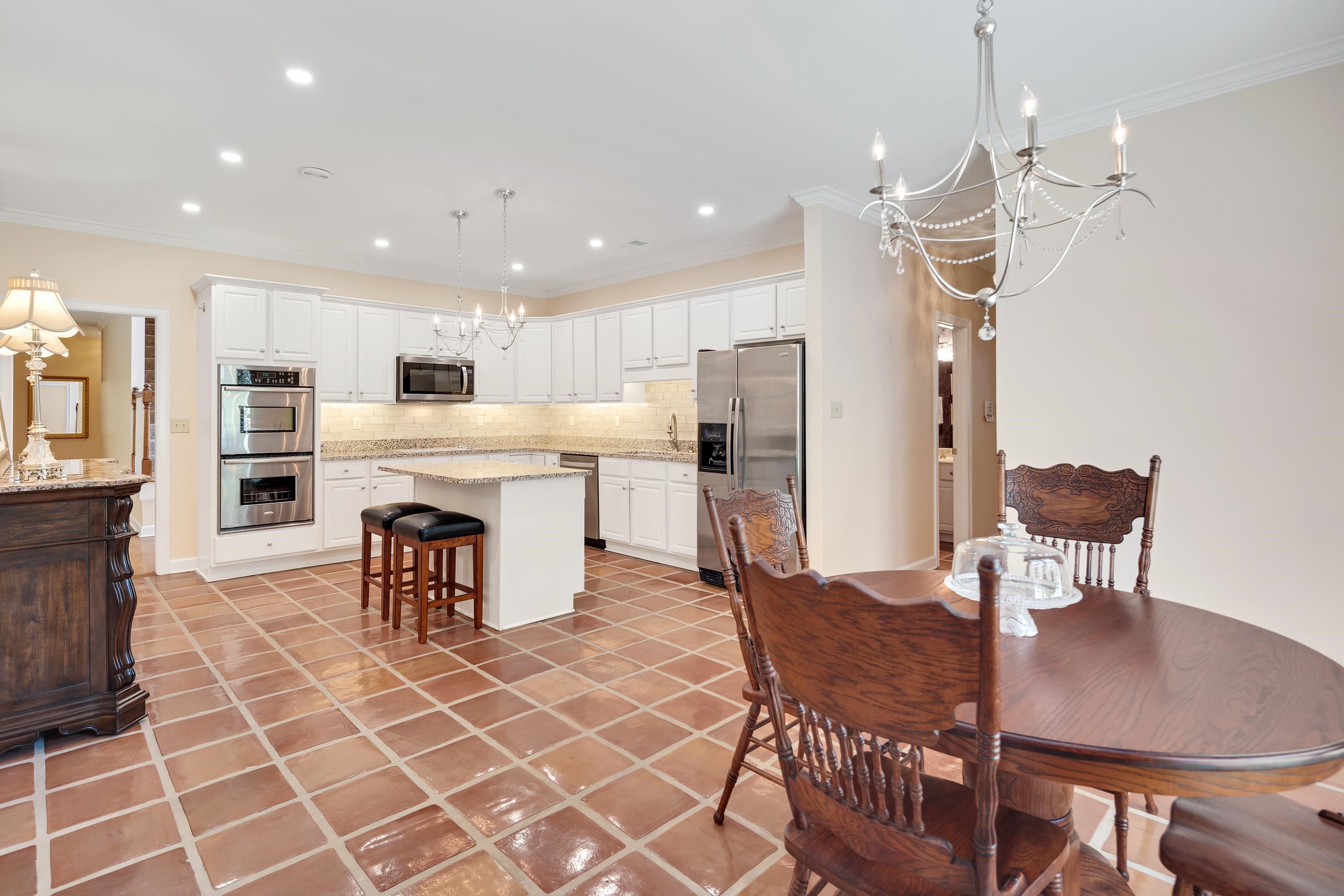 1763 PERCY PL