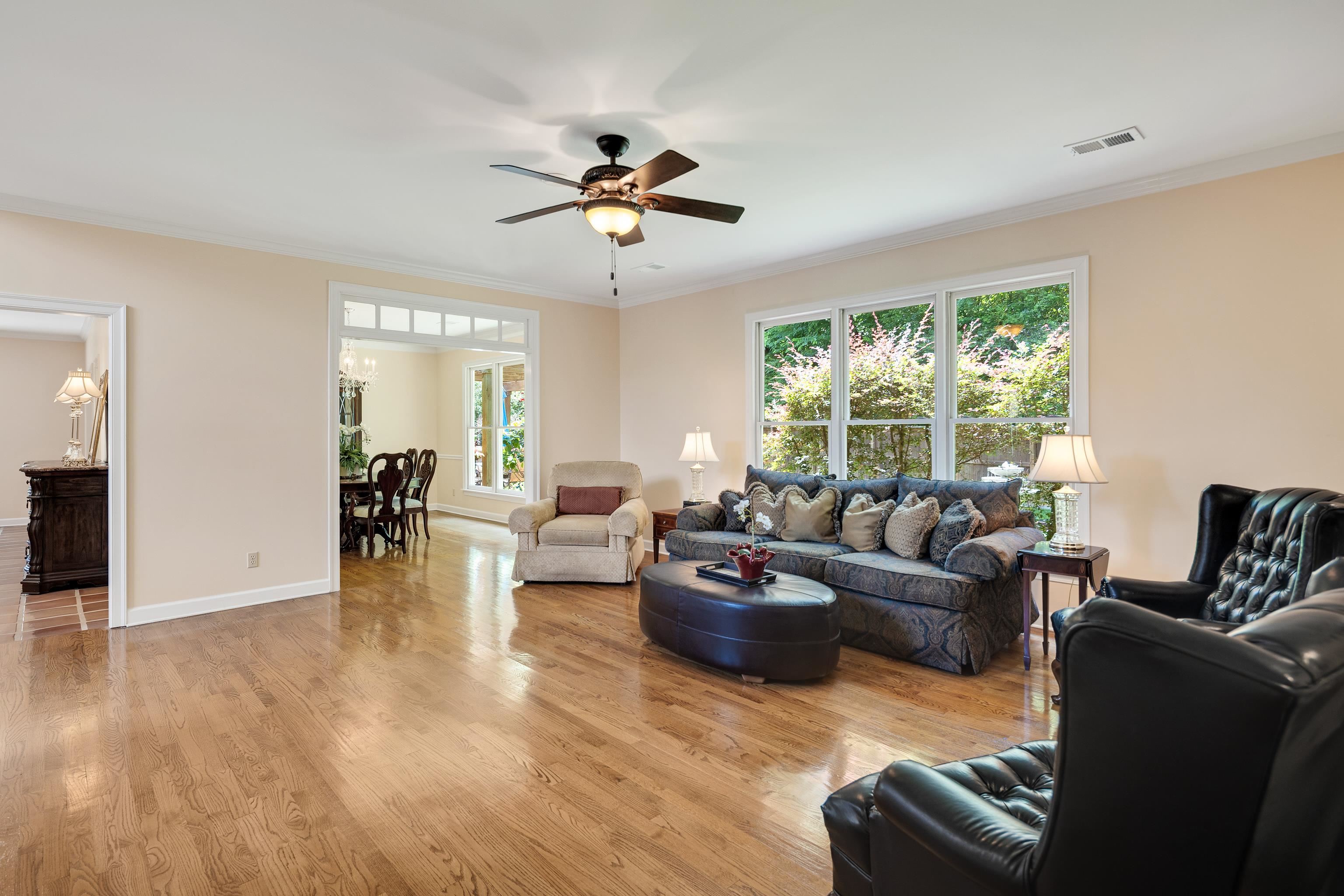 1763 PERCY PL