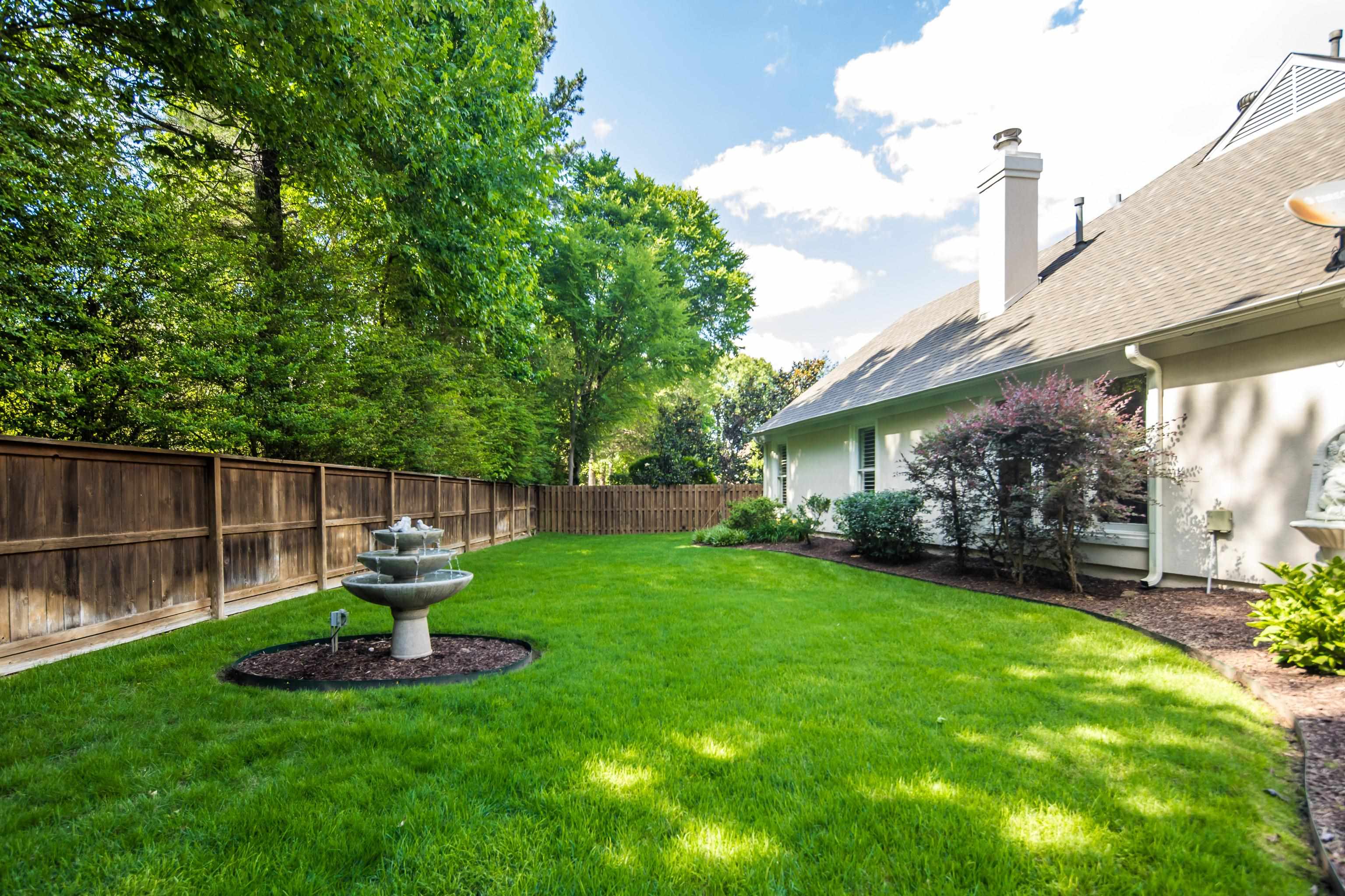 1763 PERCY PL