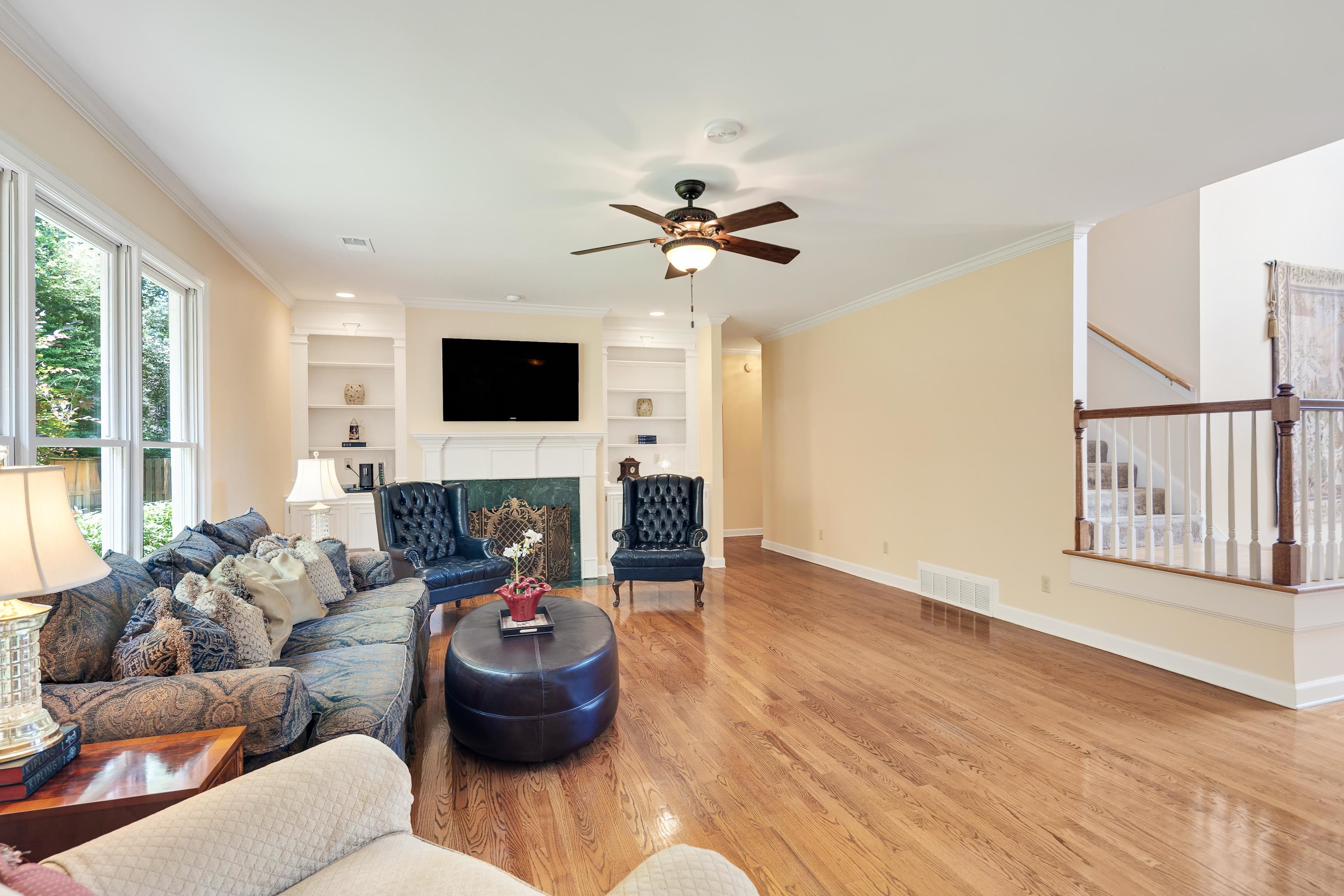 1763 PERCY PL