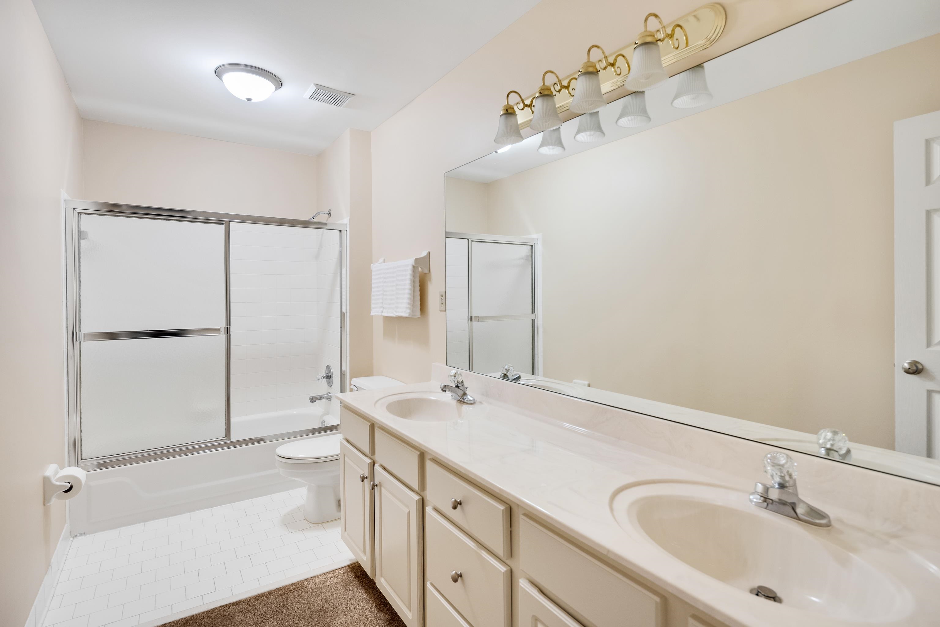1763 PERCY PL