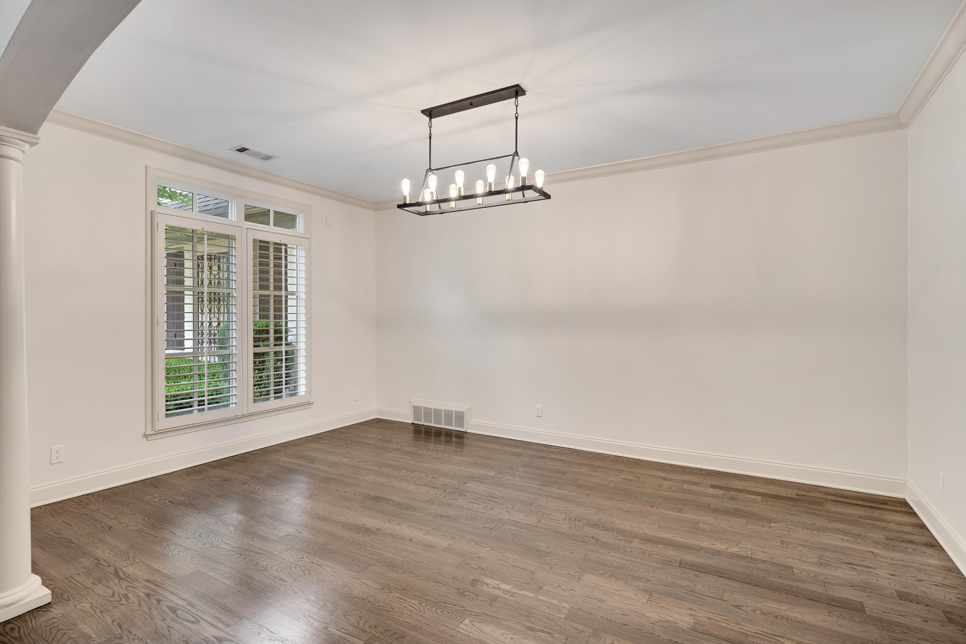1633 DOGWOOD CREEK DR