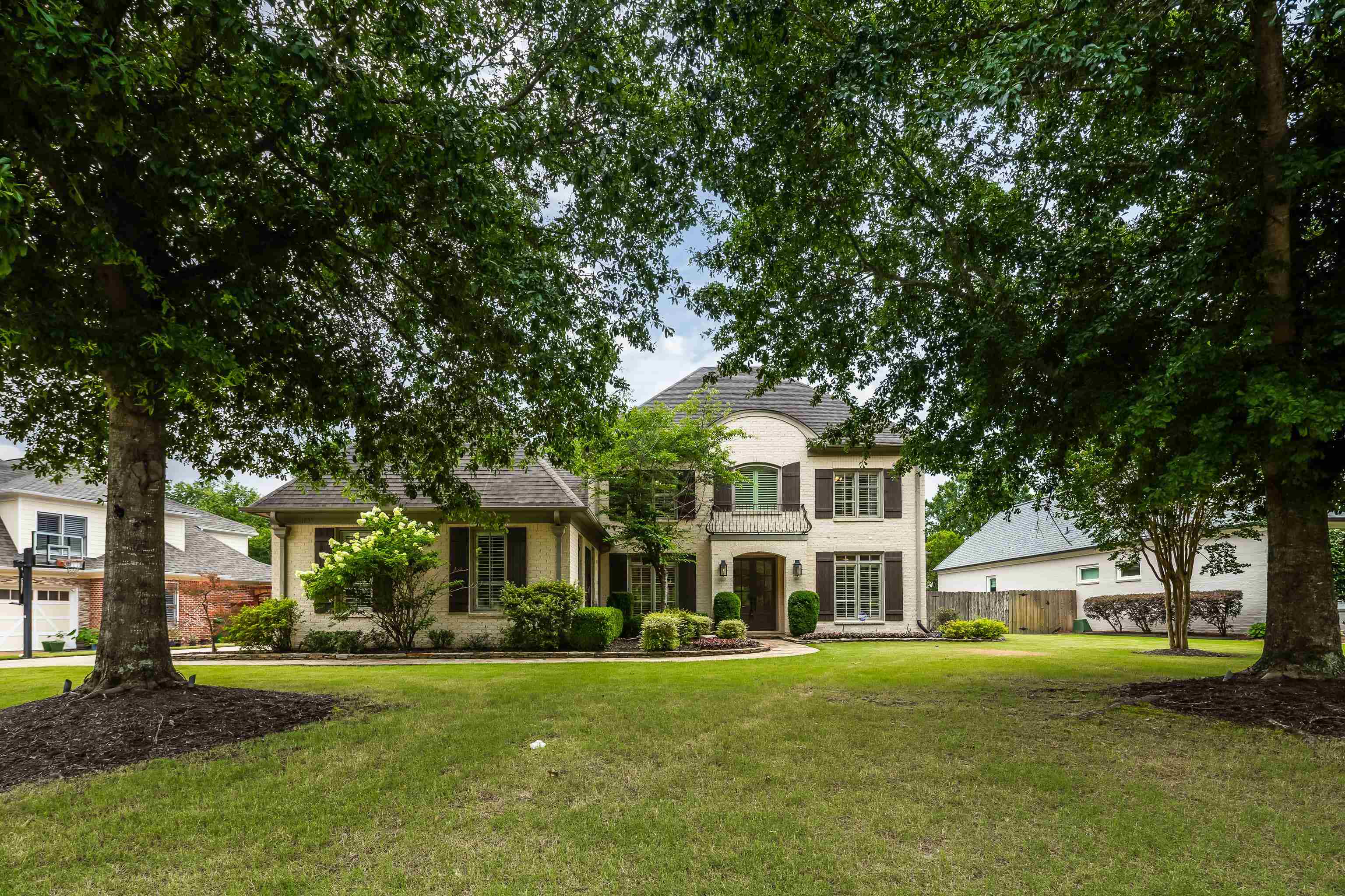 1633 DOGWOOD CREEK DR