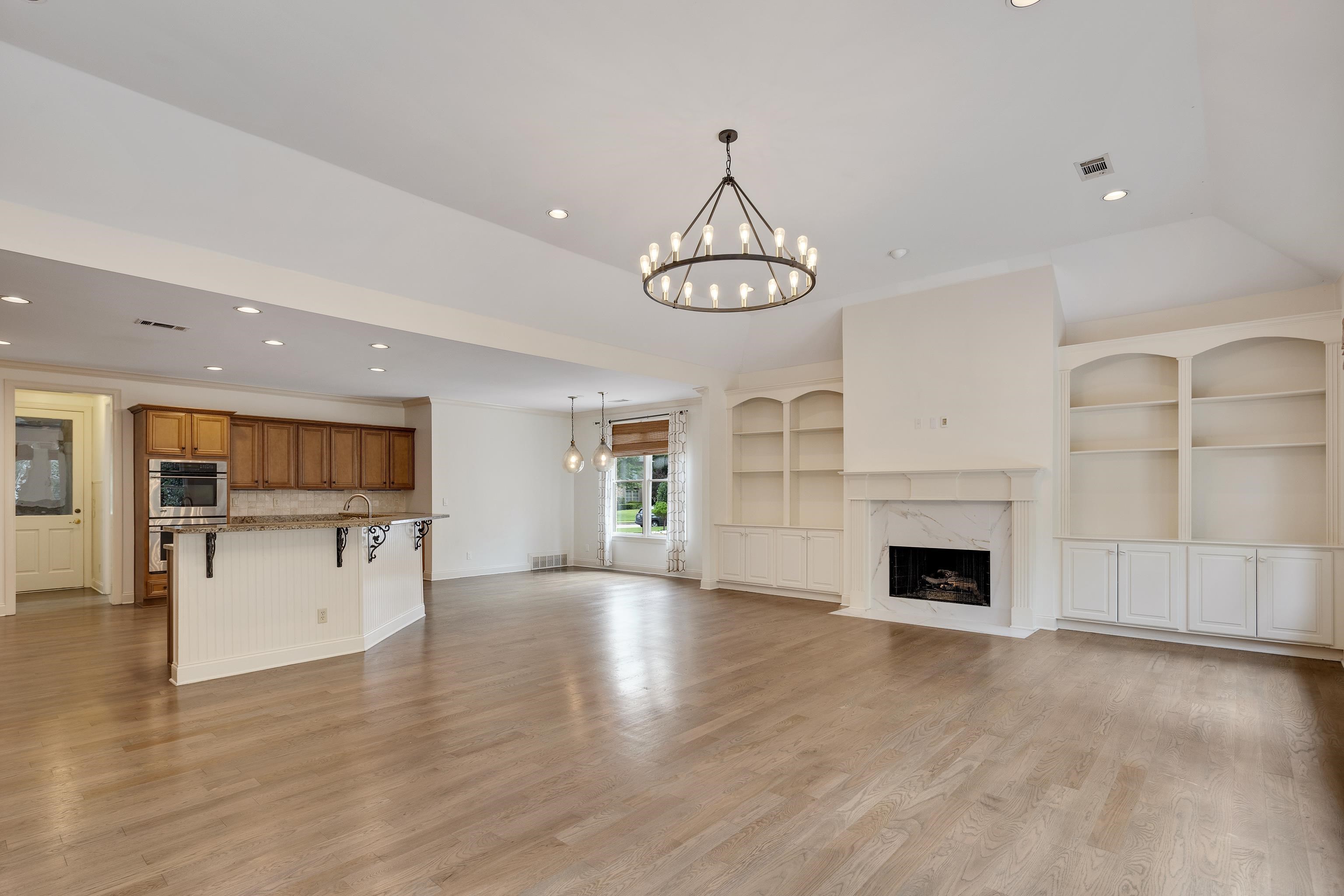 1633 DOGWOOD CREEK DR