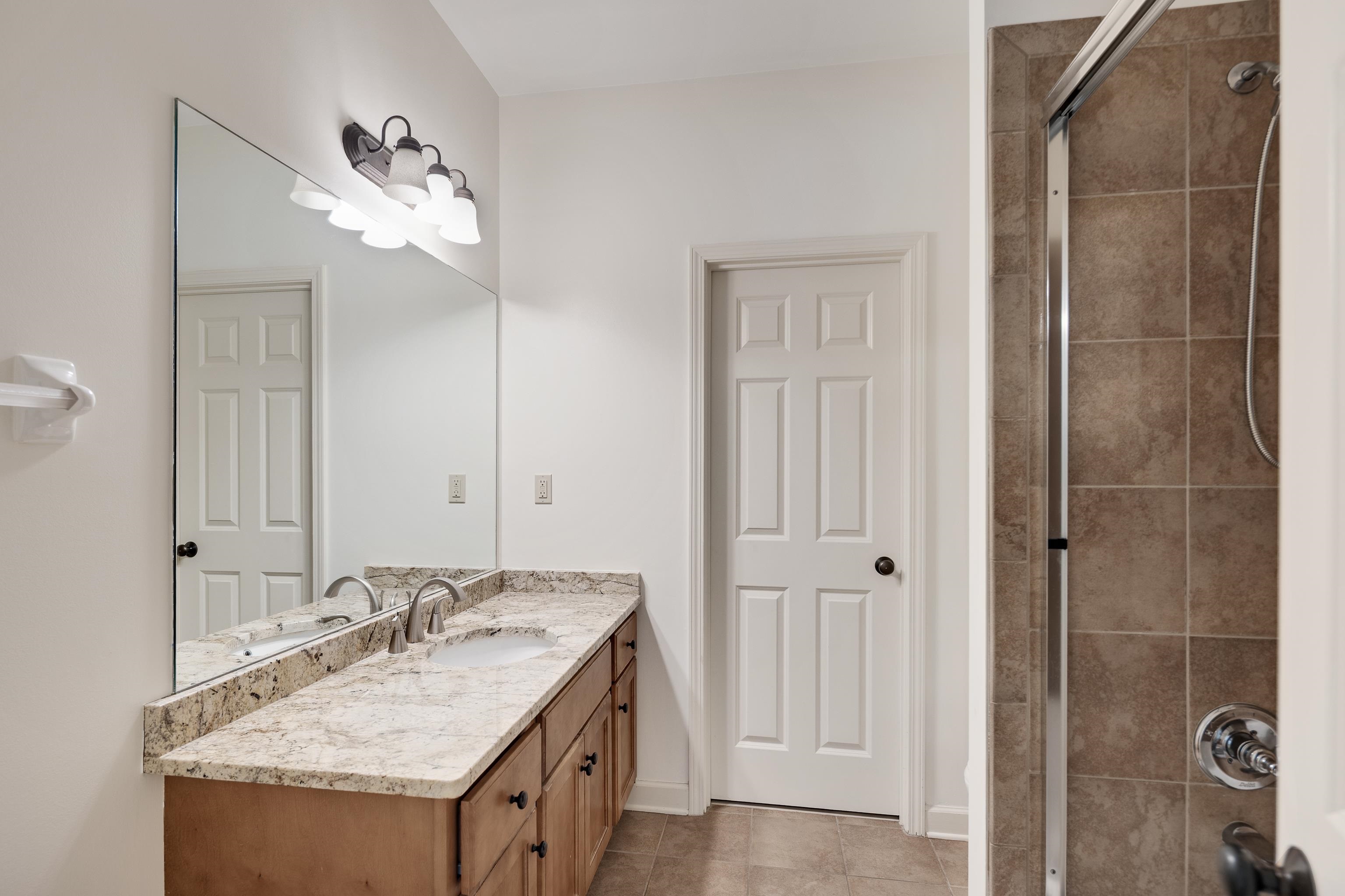 1633 DOGWOOD CREEK DR
