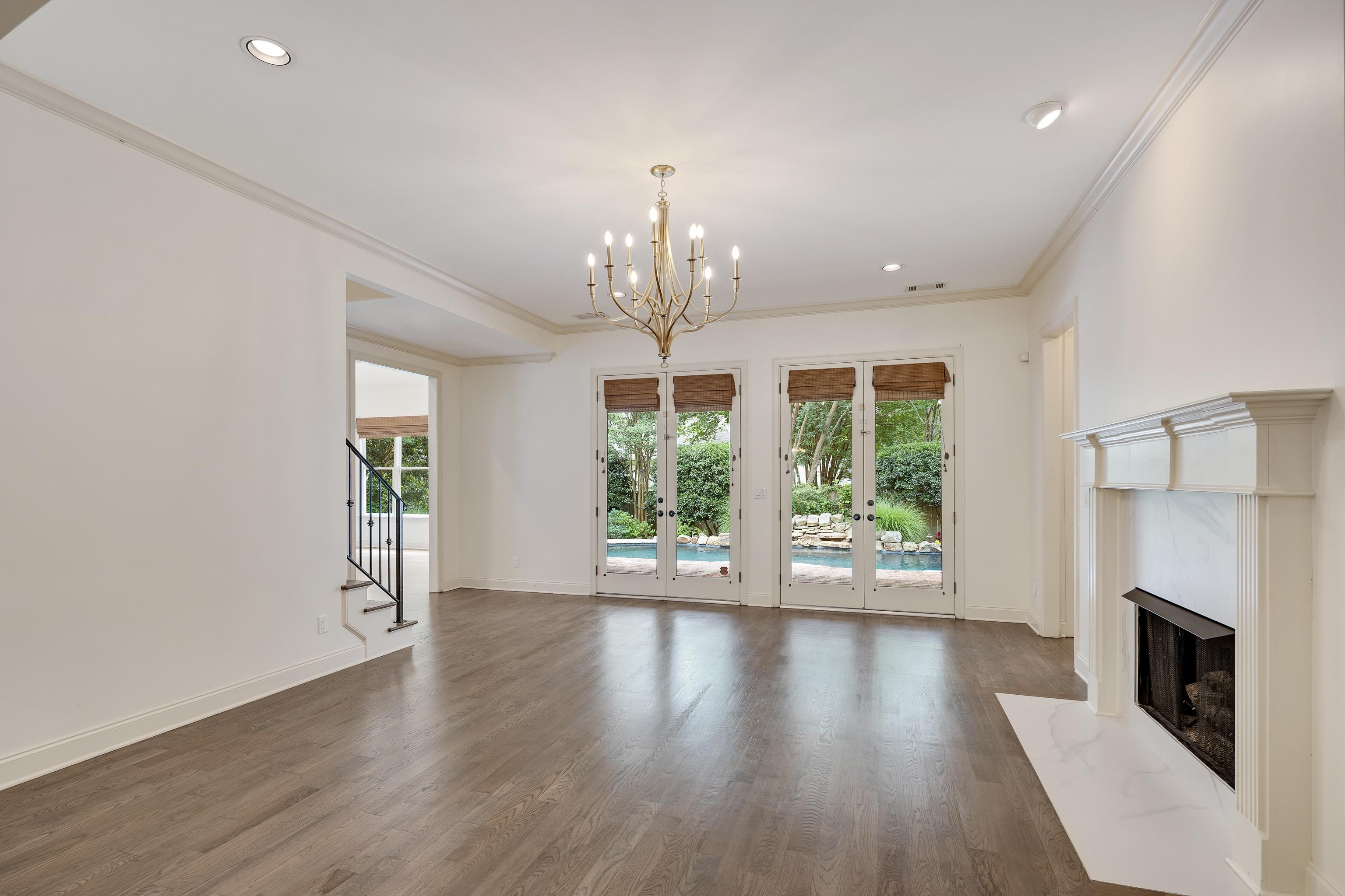 1633 DOGWOOD CREEK DR