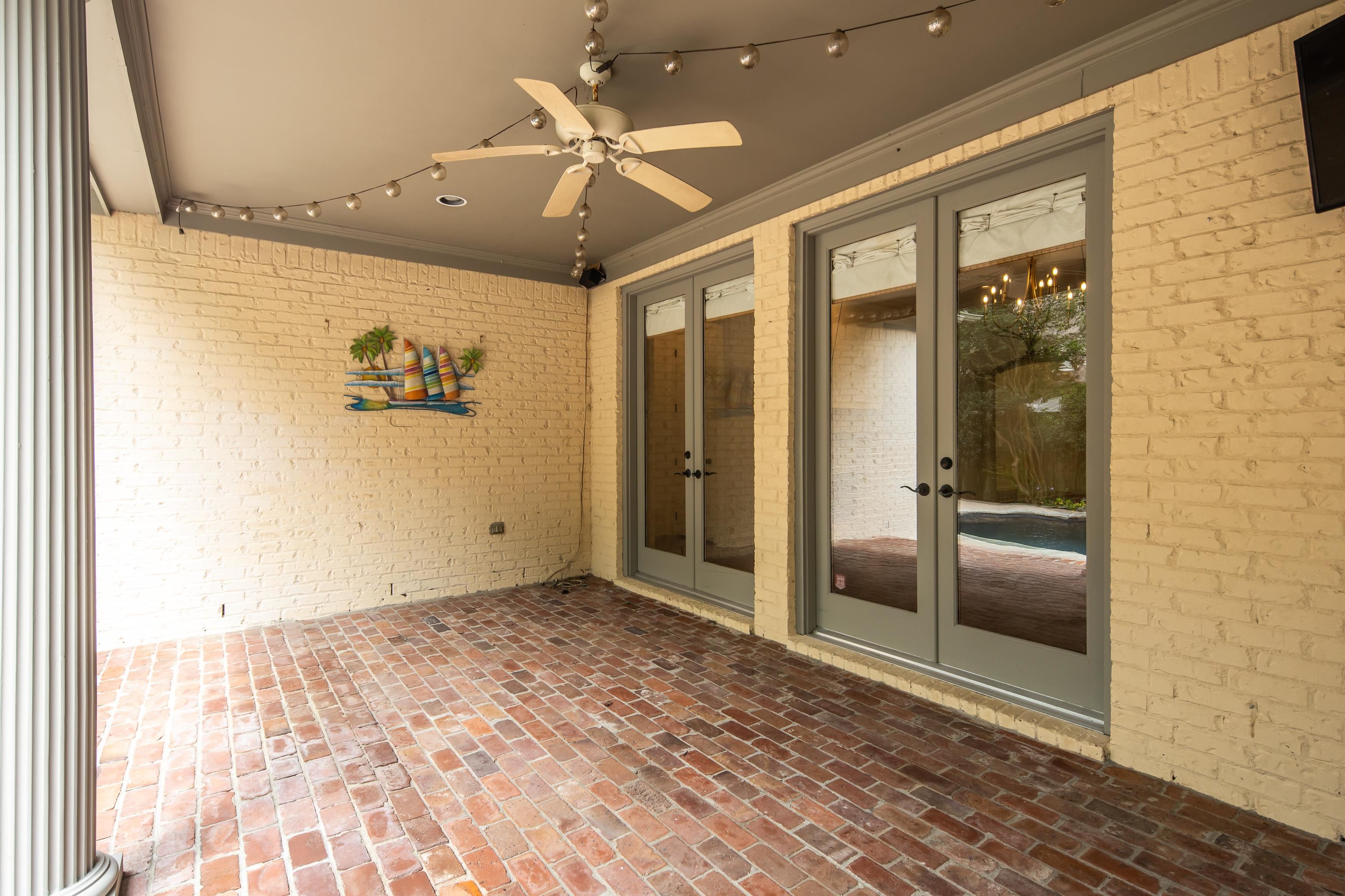 1633 DOGWOOD CREEK DR