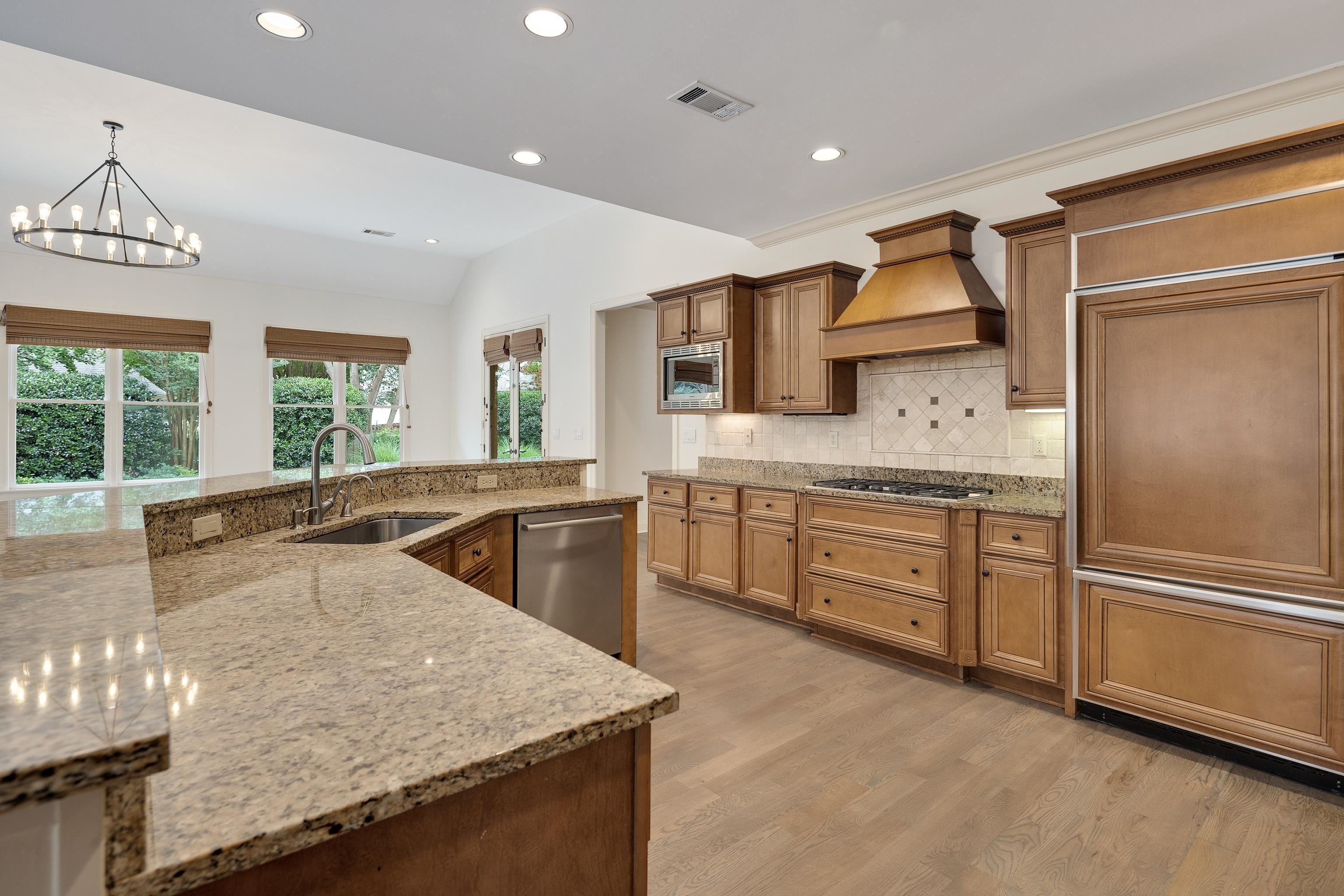 1633 DOGWOOD CREEK DR