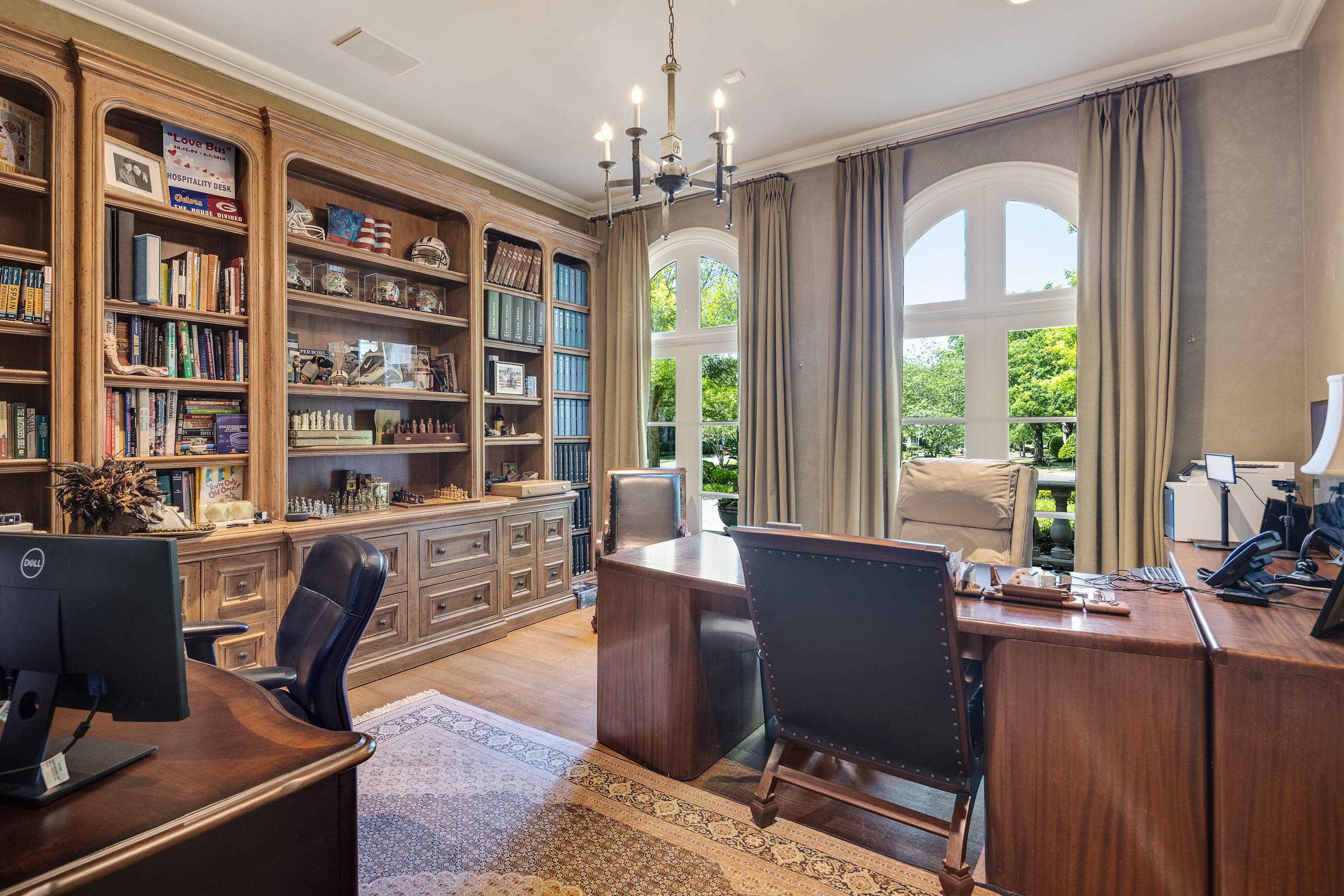198 CLOISTER GREEN CV