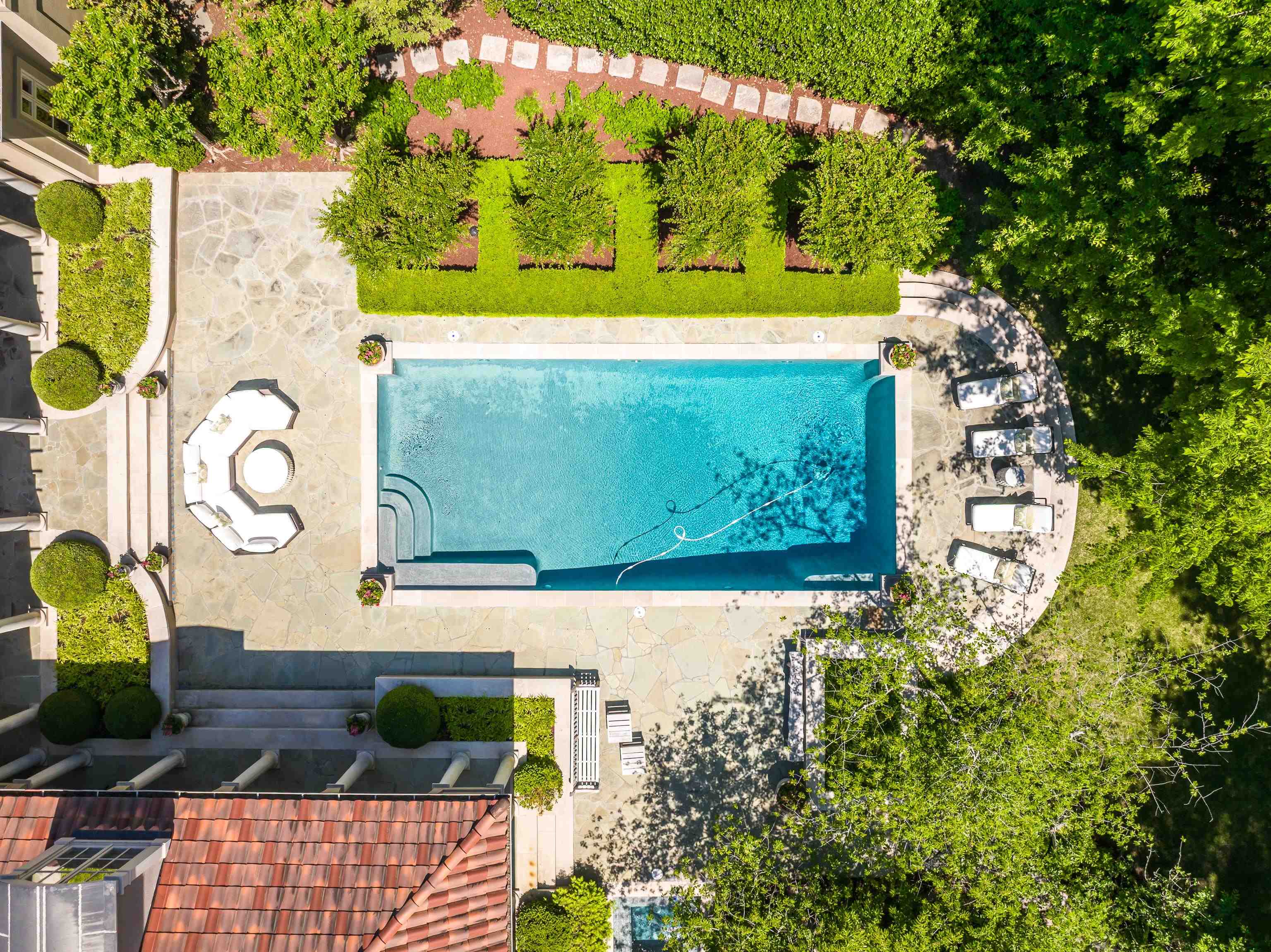 198 CLOISTER GREEN CV