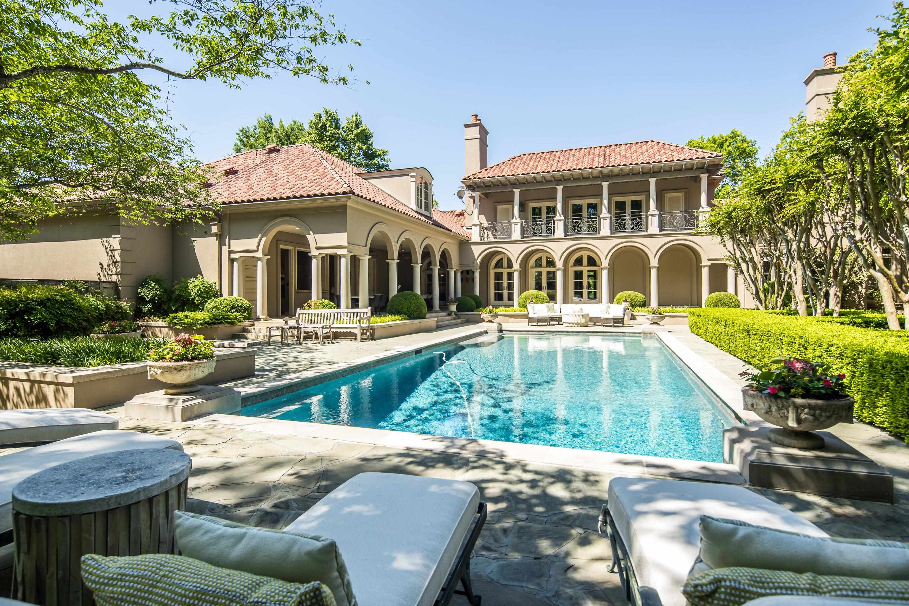 198 CLOISTER GREEN CV