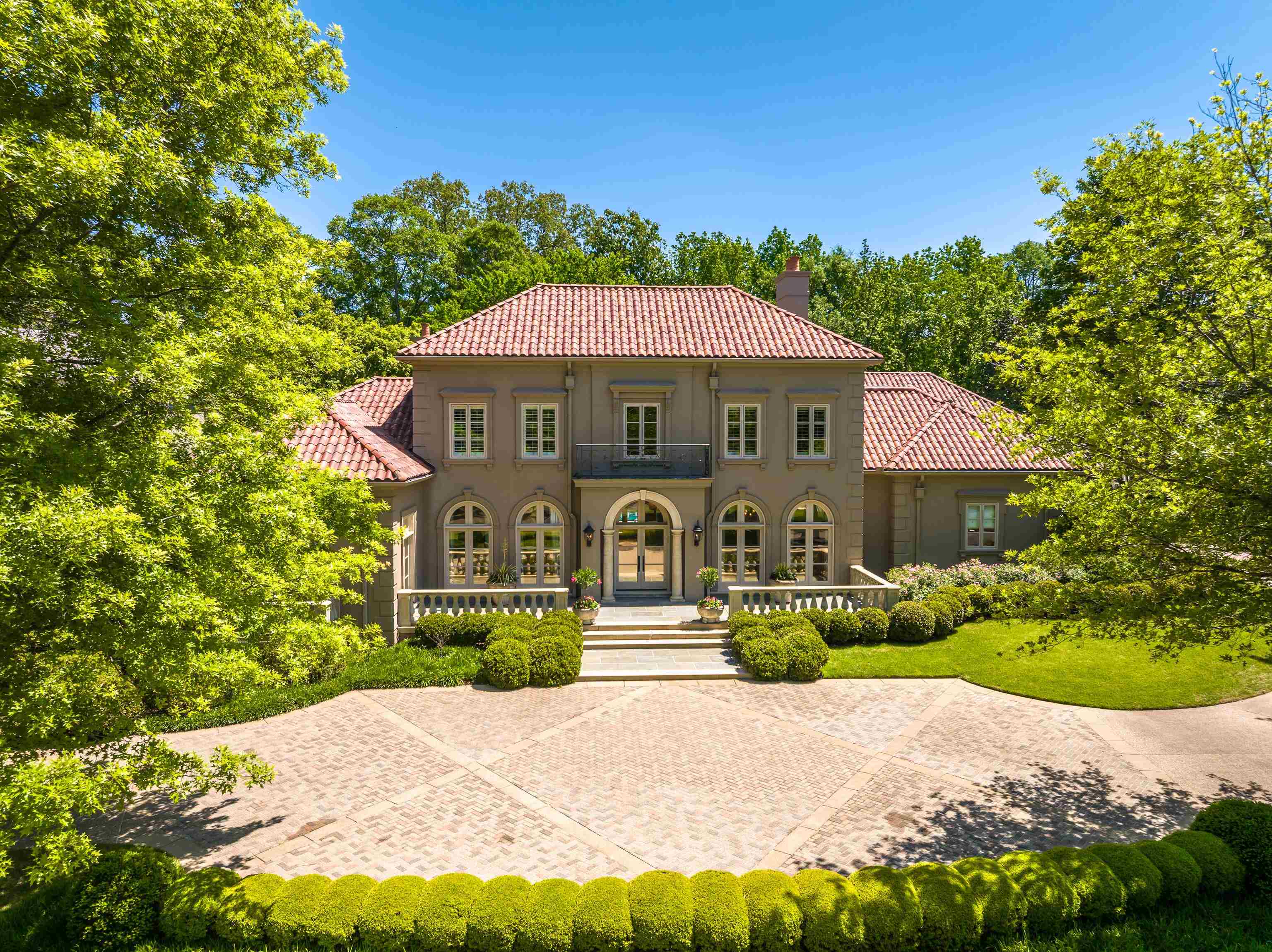 198 CLOISTER GREEN CV