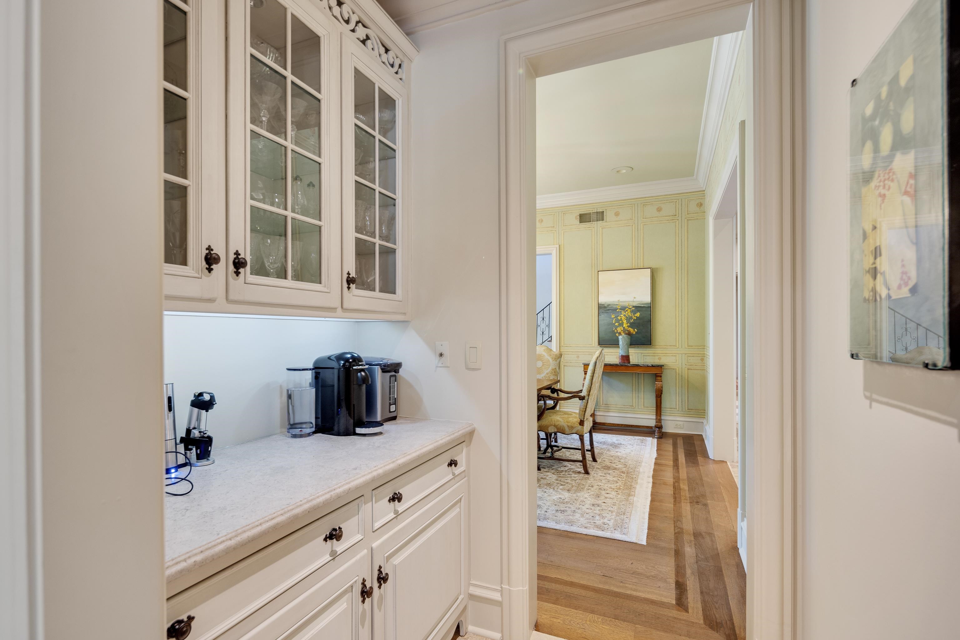 198 CLOISTER GREEN CV