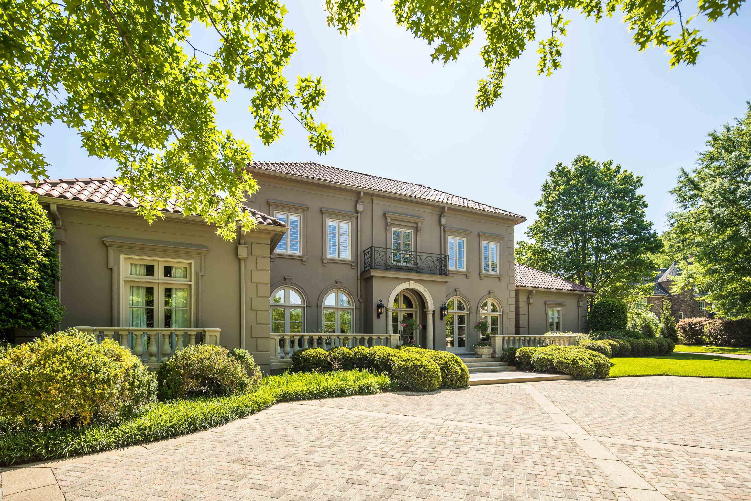 198 CLOISTER GREEN CV