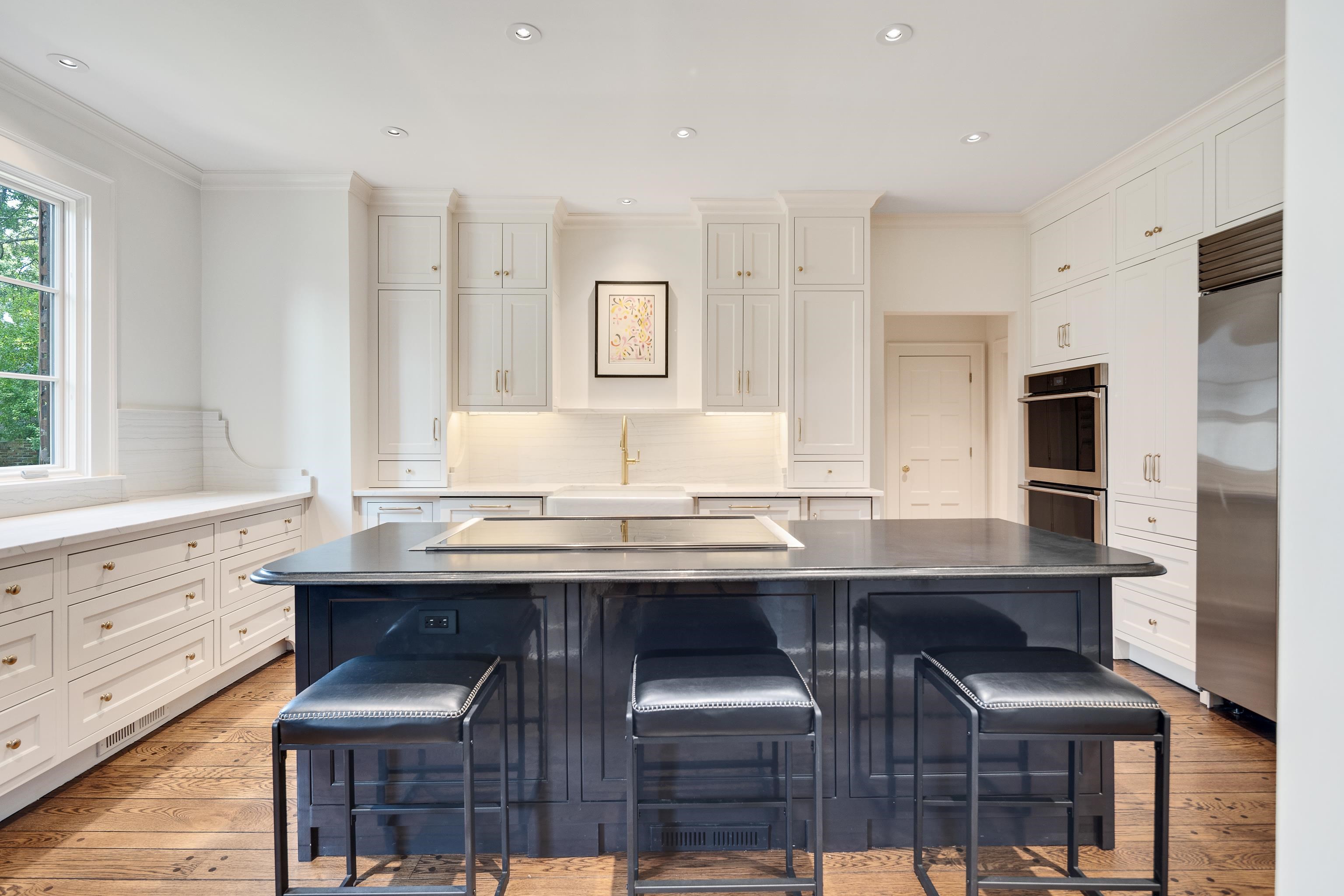 226 W GOODWYN ST