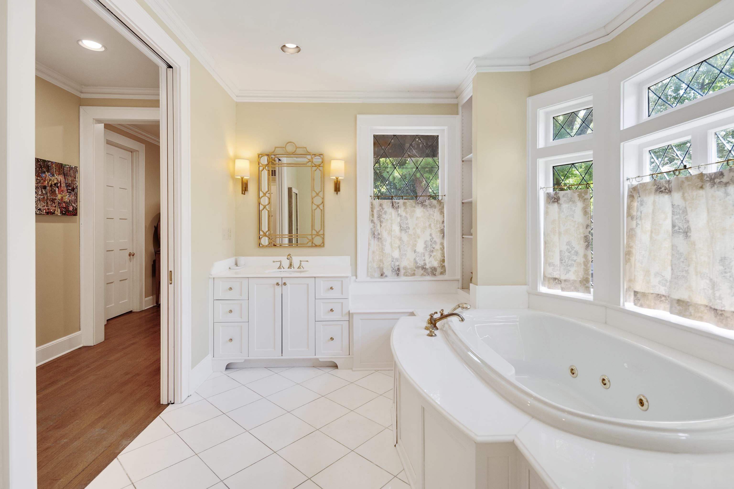 226 W GOODWYN ST