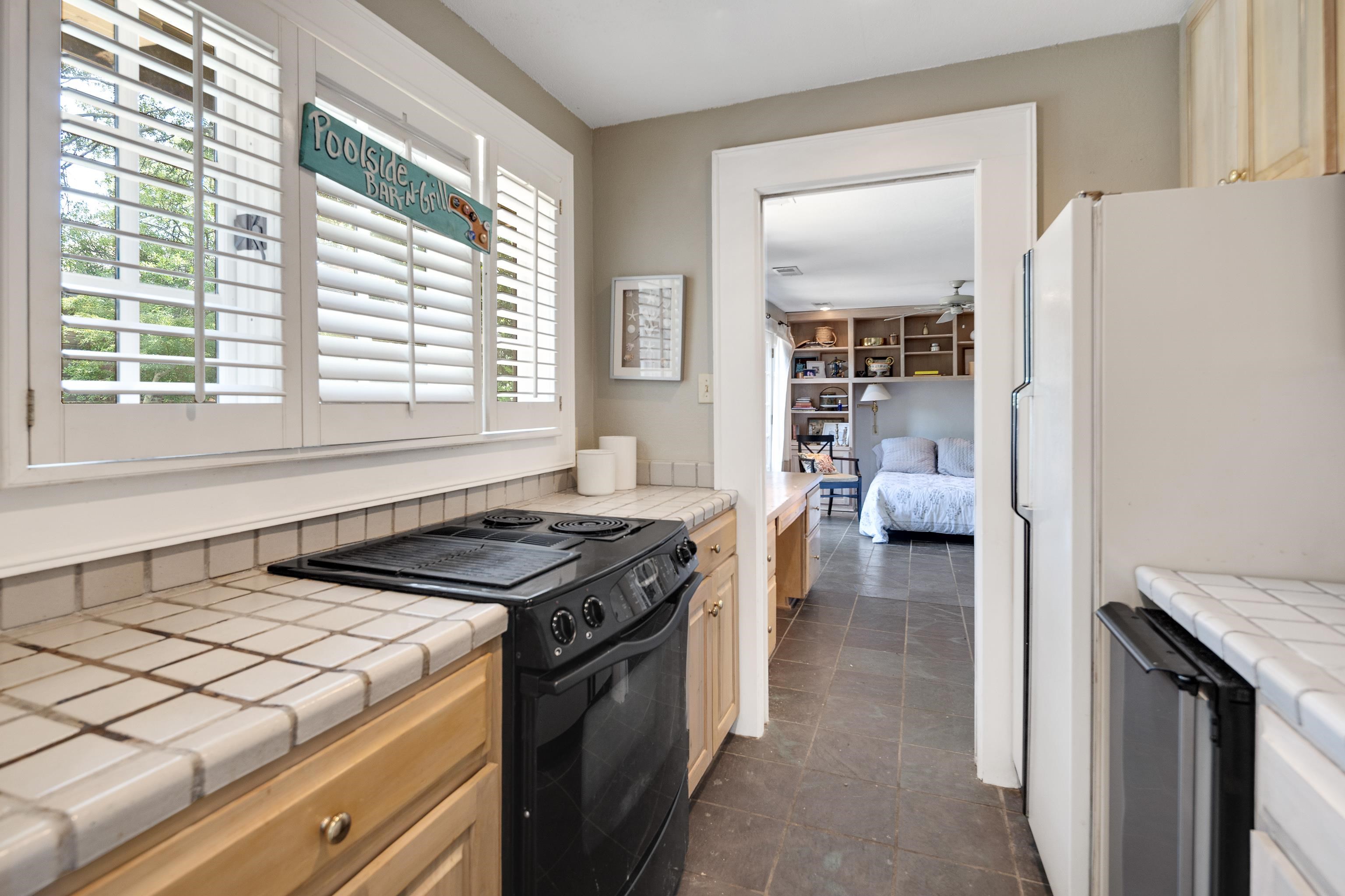 226 W GOODWYN ST